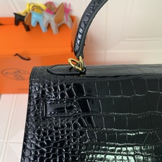黑色金扣爱马仕凯莉鳄鱼纹定制牛皮压纹 专柜热门款谁能拒绝这么好看的包包,没有最美,只有更美 经典百搭款 黑色金扣爱马仕凯莉鳄鱼纹定制牛皮压纹 专柜热门款谁能拒绝这么好看的包包,没有最美,只有更美 经典百搭款