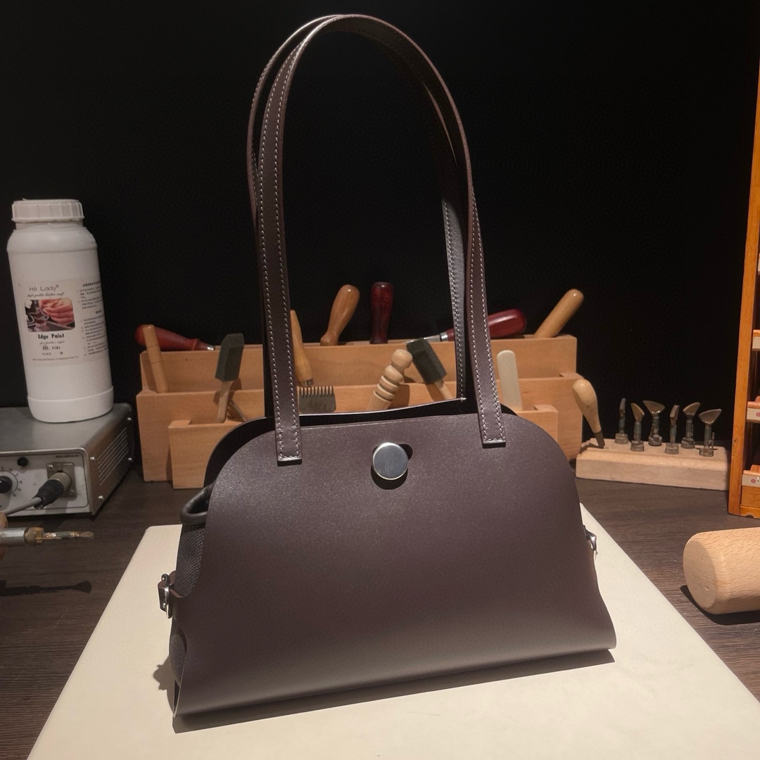 NO:699701,New product shoulder bag/handbag 26cm, original imported Hunter cowhide leather and canvas [ebony color] silver buckle, counter synchronization, handmade wax thread sewing, pure steel hardware, in stock, Hermes, hermes, backpacks, cowhide, Hermes,19860909新品  肩背包/手提包 26cm 原厂进口Hunter牛皮拼帆布【乌木色】银扣 专柜同步 手工蜡线缝制 纯钢五金 现货,爱马仕,hermes,backpacks,cowhide,Hermes,,Bag