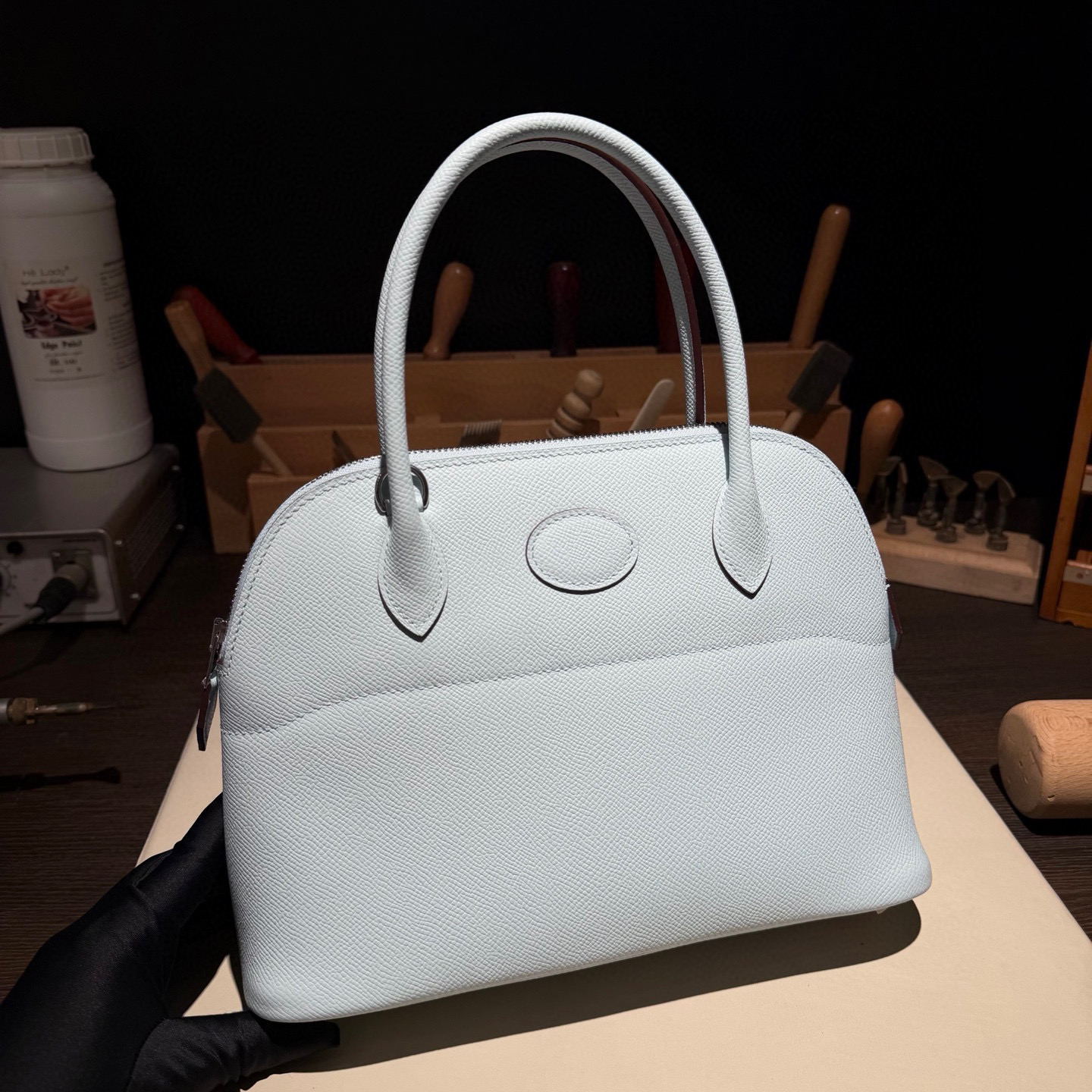 NO:700536,Bolide bowling ball 27cm, original imported Esom leather [haze blue] silver buckle, counter synchronization, fully handmade beeswax thread sewing, pure steel hardware, in stock, Hermes, Hermes,19860909Bolide 保龄球 27cm 原厂进口Esom皮【雾霾蓝】银扣 专柜同步 全手工蜜蜡线缝制 纯钢五金 现货,爱马仕,hermes,Hermes,,Bag