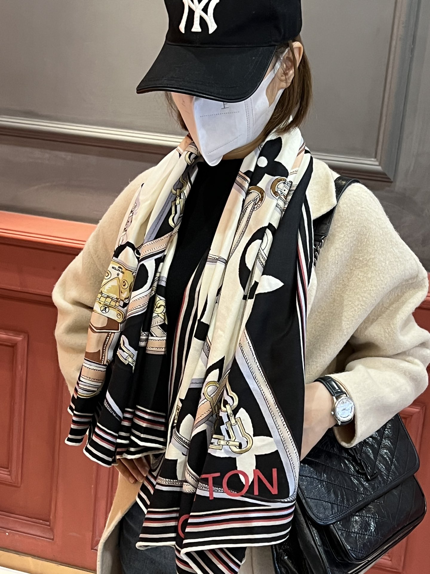 NO:171826,New MONOGRAM JACQUARD DENIM 140 Velvet Scarf [High-end version, double-sided and same color] Some styles are worth presenting with the top craftsmanship. The most collection value scarf style will never be eliminated. High-version scarf19860909上新 MONOGRAM JACQUARD DENIM 140丝绒 方巾【高定版 双面同色】 有些款式他值得用最顶级的工艺去呈现  最具收藏价值丝巾款式 永远不会被淘汰,高版本围巾,scarf