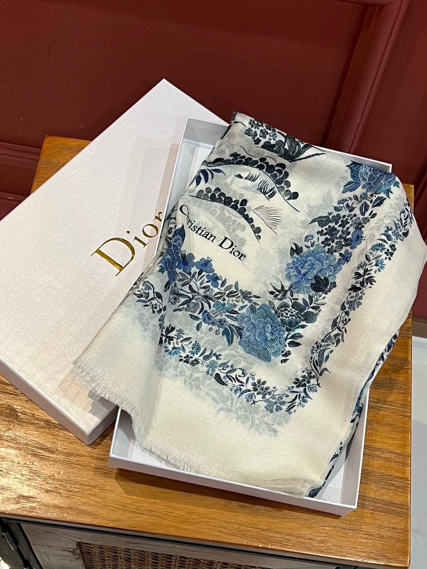 金银丝款Dior专柜款就是告诉大家这款必须收上新️新款长羊绒专柜同步这个size不大不小特别好搭配品质超