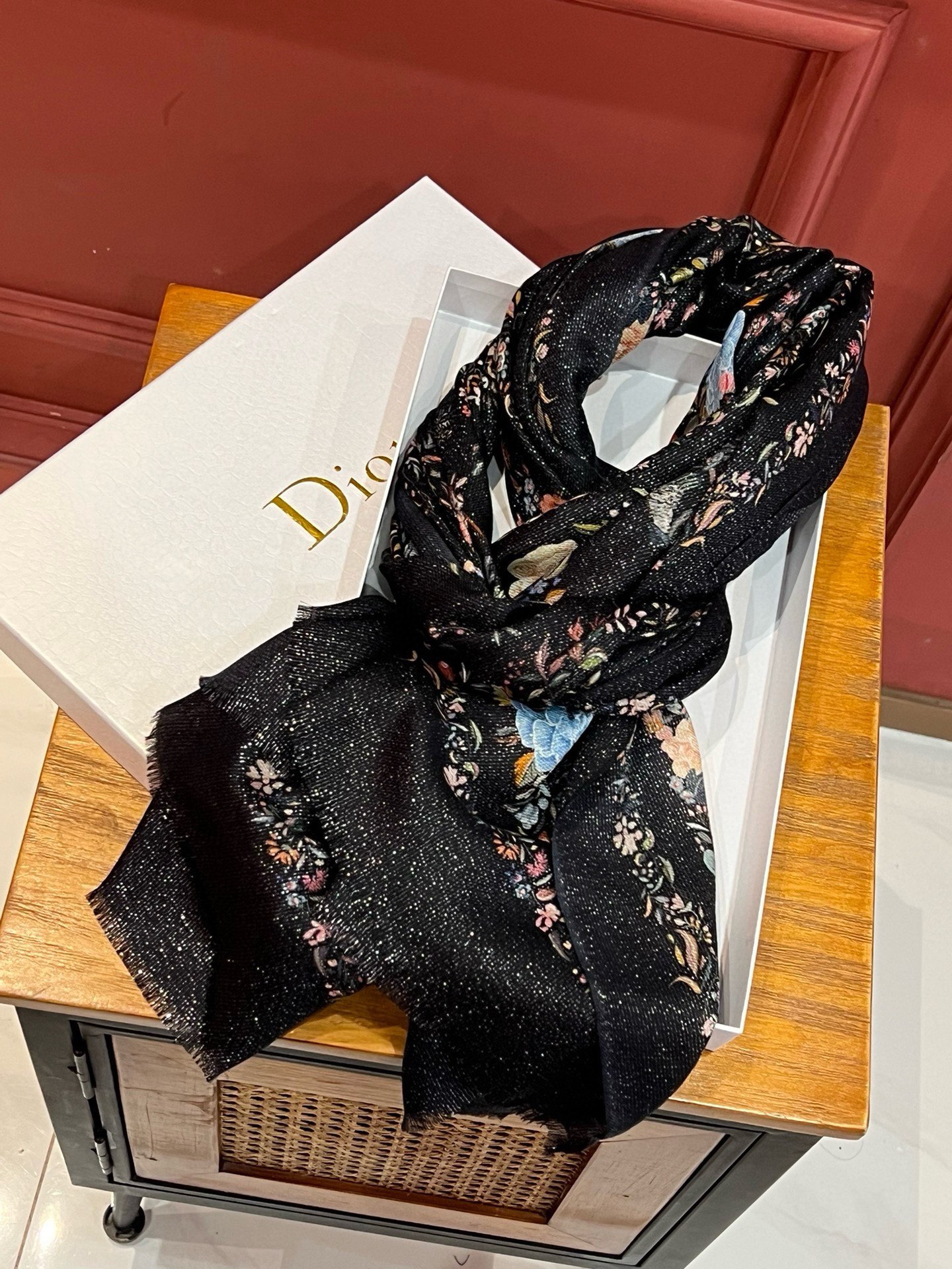 金银丝款Dior专柜款就是告诉大家这款必须收上新️新款长羊绒专柜同步这个size不大不小特别好搭配品质超