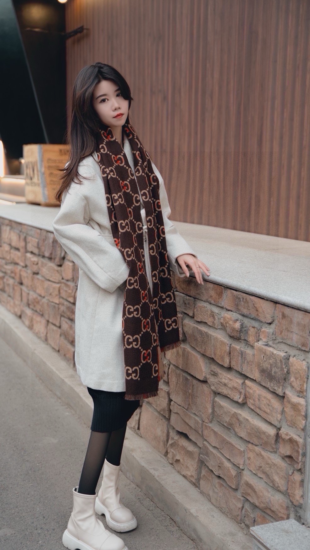 NO:175582,Auxiliary materials!  It also has high-version scarves, high-version scarves, and RFID nano-electronic chips.19860909的辅料！对货号、对编码、RFID纳米电子芯片也配上.该有的细节一样都不缺高版本围巾,高版本围巾,scarf