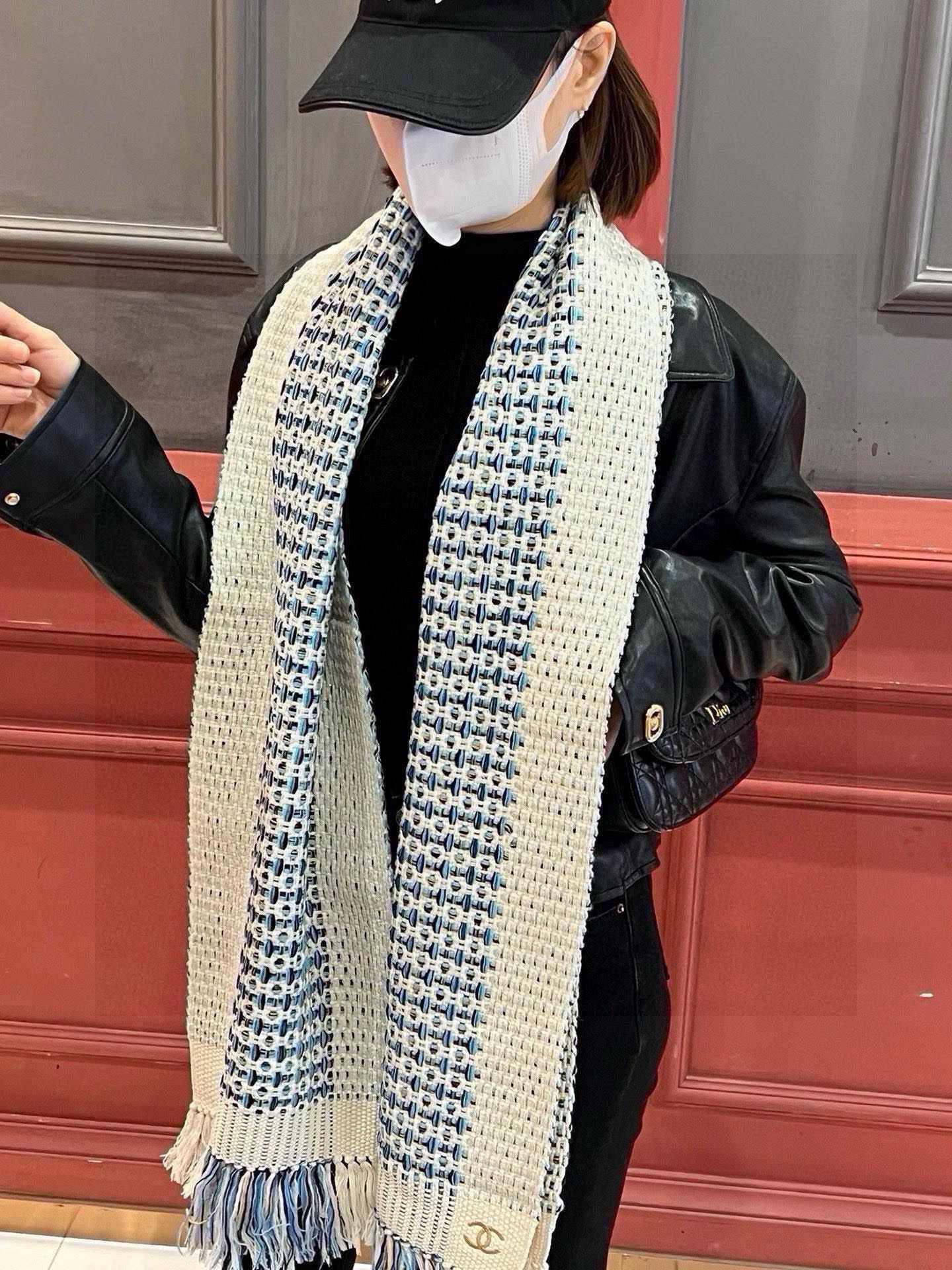 Chanel Scarf Cashmere Knitting Fall/Winter Collection