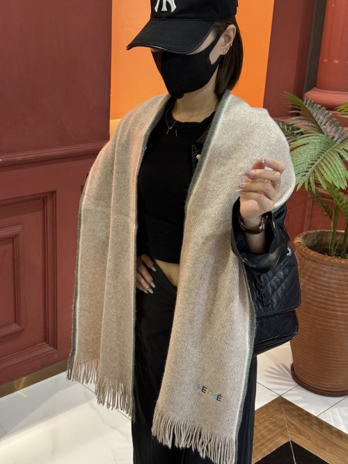 Elegant Wool Knit Scarf, Classic Design, Soft, Warm Shawl, 30 x 180 cm 1 Elegant Wool Knit Scarf, Classic Design, Soft, Warm Shawl, 30 x 180 cm