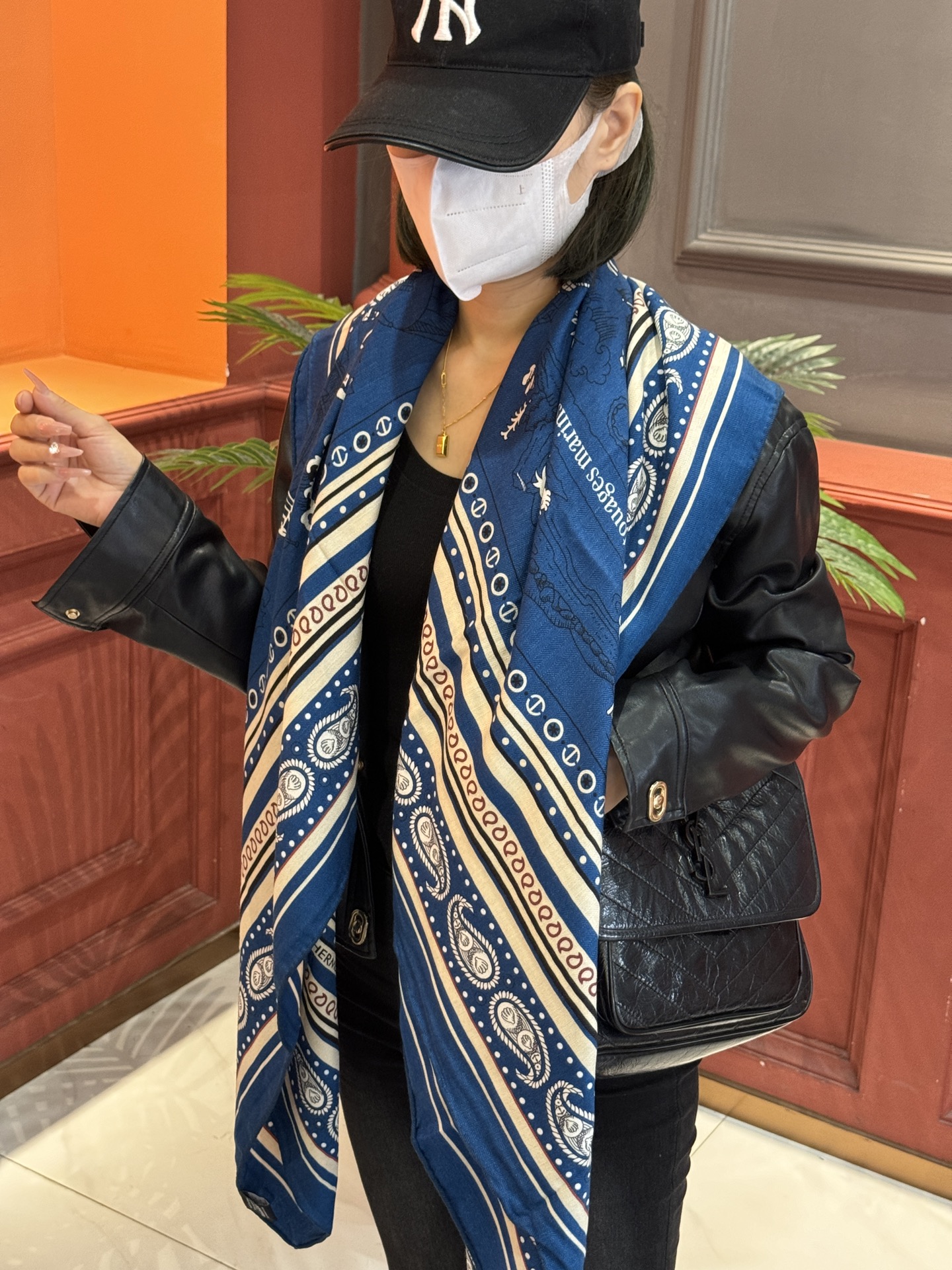 羊绒新款买了都说好看️推荐爱马仕双面同色羊绒方巾水手纹身双面同色140顶级工艺超值️爱马仕专柜爆款立体呈