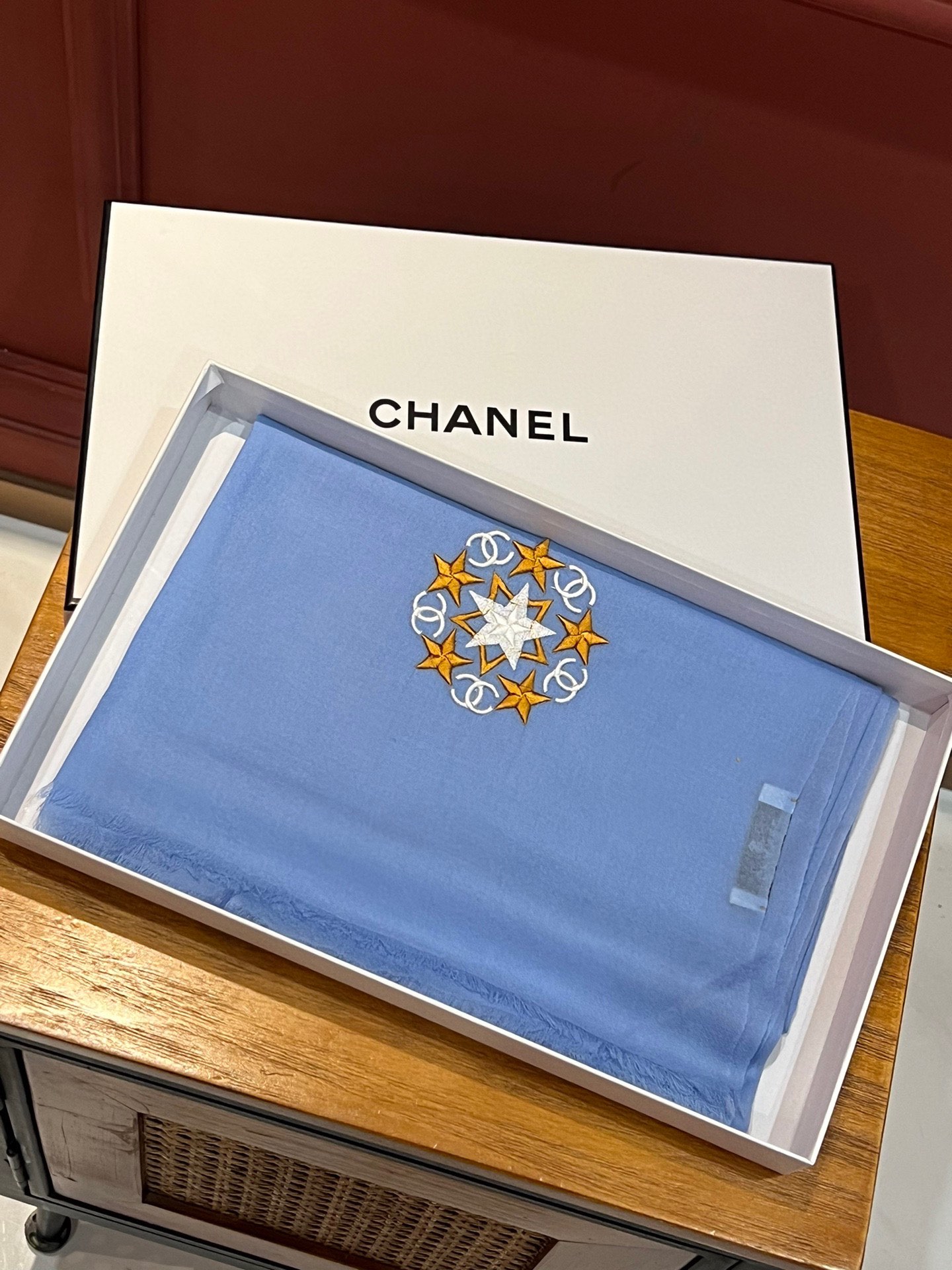 Chanelstar系列.繼後的力作.chanel載你們坐著火箭看星星️專櫃今年在內蒙外貿工廠下的單.獨