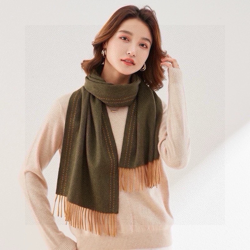 NO:184280,【GUCCI】Couple style Double-sided cashmere scarf in Paris Fashion Show!  Use fine cashmere on the Mongolian Plateau!  The touch is full of delicate fluff!  This price is absolutely 100% affordable!  Exquisite embroidery craftsmanship!  It’s good to keep your own gifts!  Absolutely good product!  Each one has been inspected and shipped several times!  No one-time product!  Not satisfied with the feel of the bag!  It's a pity to miss such a good thing. Size 180*35 high-version scarf, high-version scarf, gucci19860909【GUCCI】情侣款 巴黎时装展双面羊绒围巾！采用蒙古高原细羊绒！手感满满地都是细腻的绒毛！这个价格绝对百分之百的实惠！精湛绝伦的绣字工艺！送礼自留都不错！绝对好货！每条都经过多次检查出货！无一次品！不满意手感包退换！这样的好东西错过实在可惜 尺寸180*35高版本围巾,高版本围巾,gucci,scarf