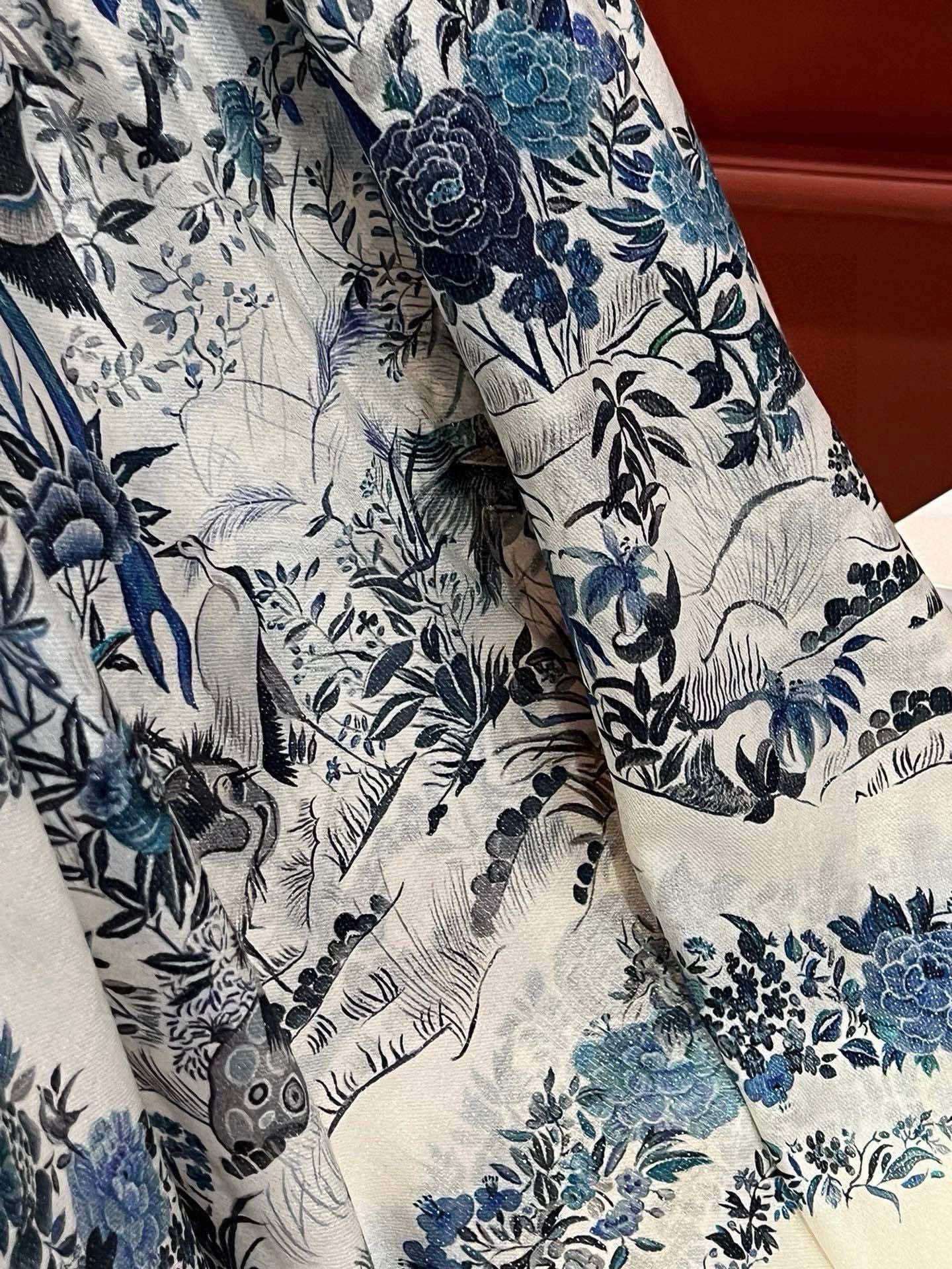 金银丝款Dior专柜款就是告诉大家这款必须收上新️新款长羊绒专柜同步这个size不大不小特别好搭配品质超