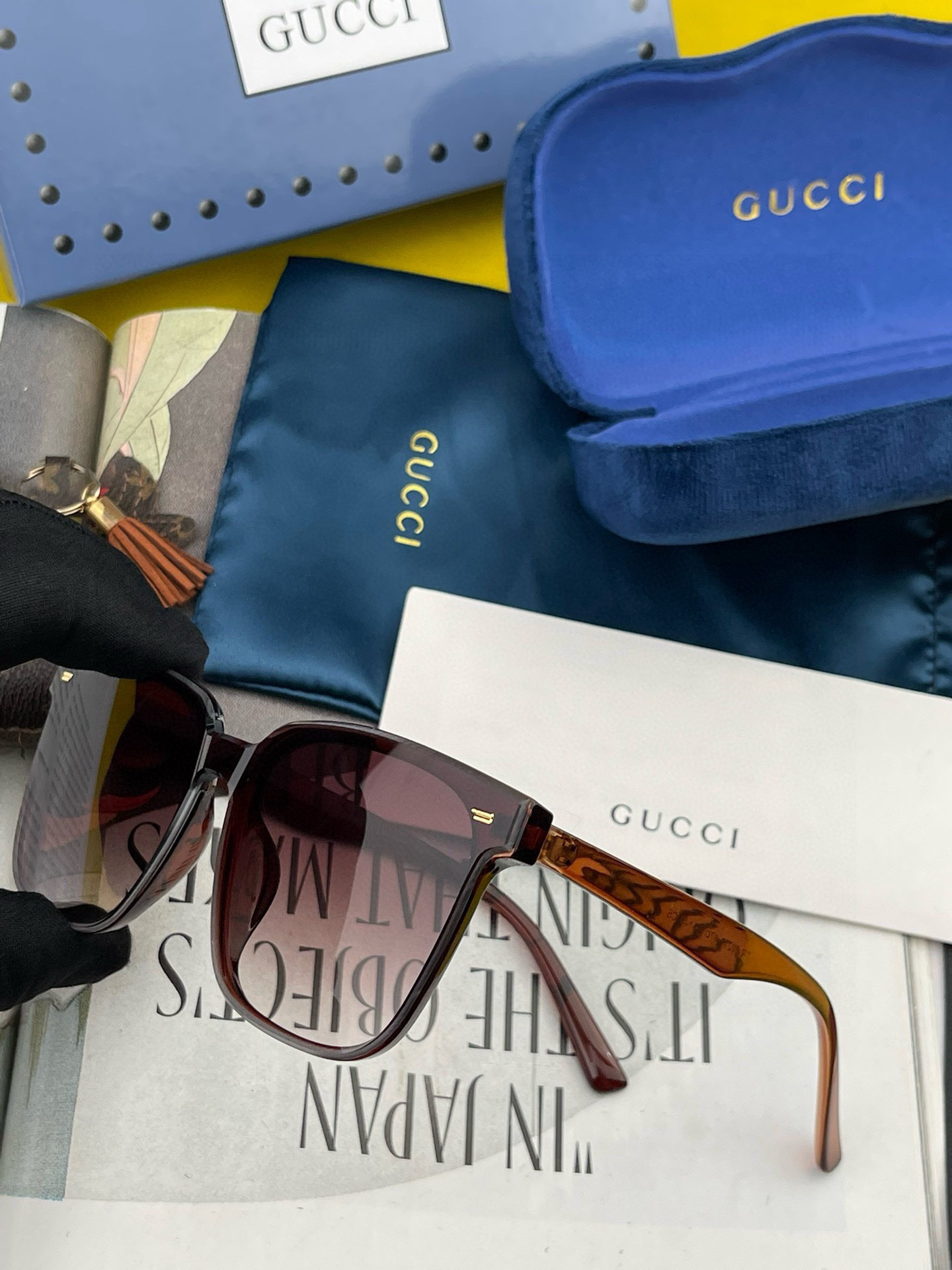 🔺 【GUCCI-尼龙太阳镜】2025开春新款 潮流爆款 时尚方框连体太阳镜 高品质 佩戴舒适 网红潮款