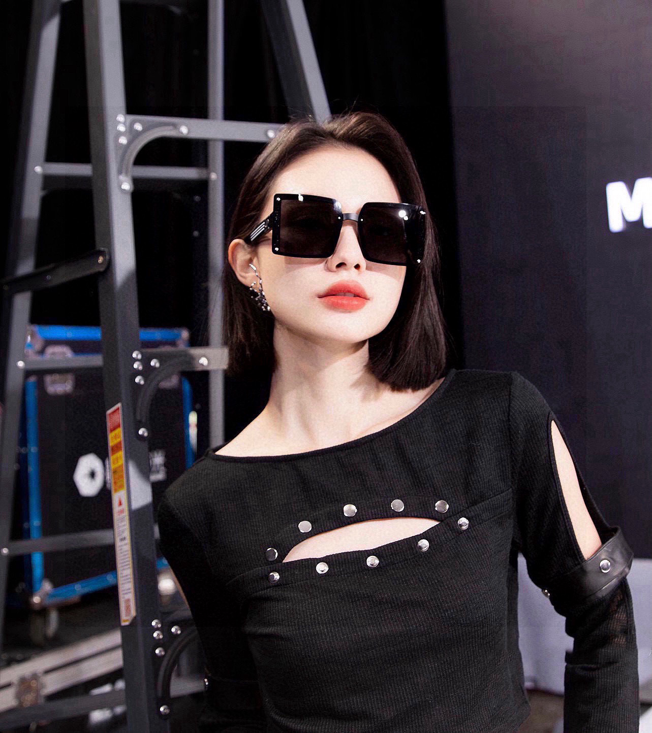  🔺 【DIOR-迪奥】2025开春新款 潮流爆款 时尚方框偏光太阳镜 高品质 佩戴舒适 网红潮款墨镜 