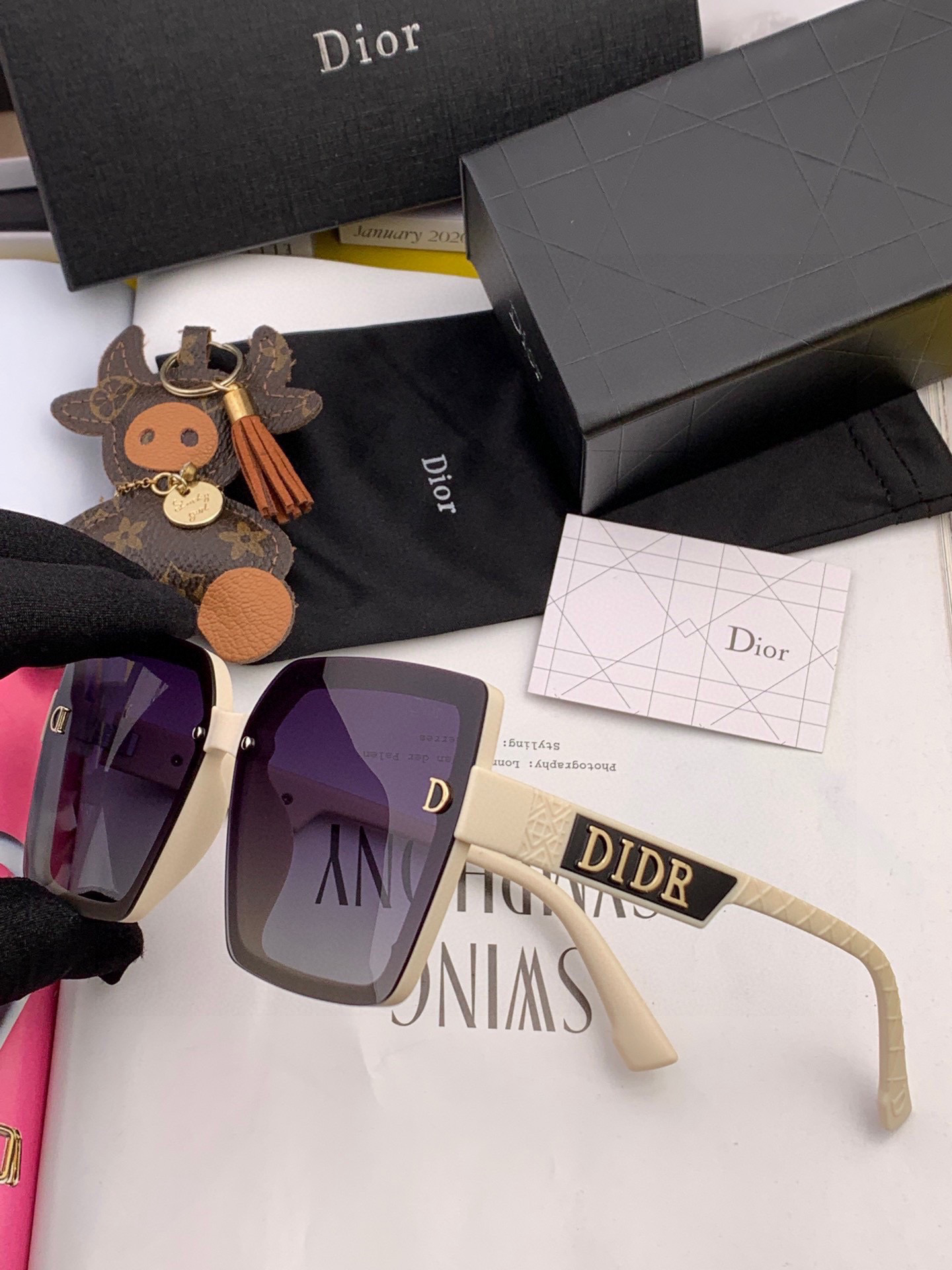  🔺 【DIOR-迪奥】2024开春新款 潮流爆款 时尚方框偏光太阳镜 高品质 佩戴舒适 网红潮款墨镜 