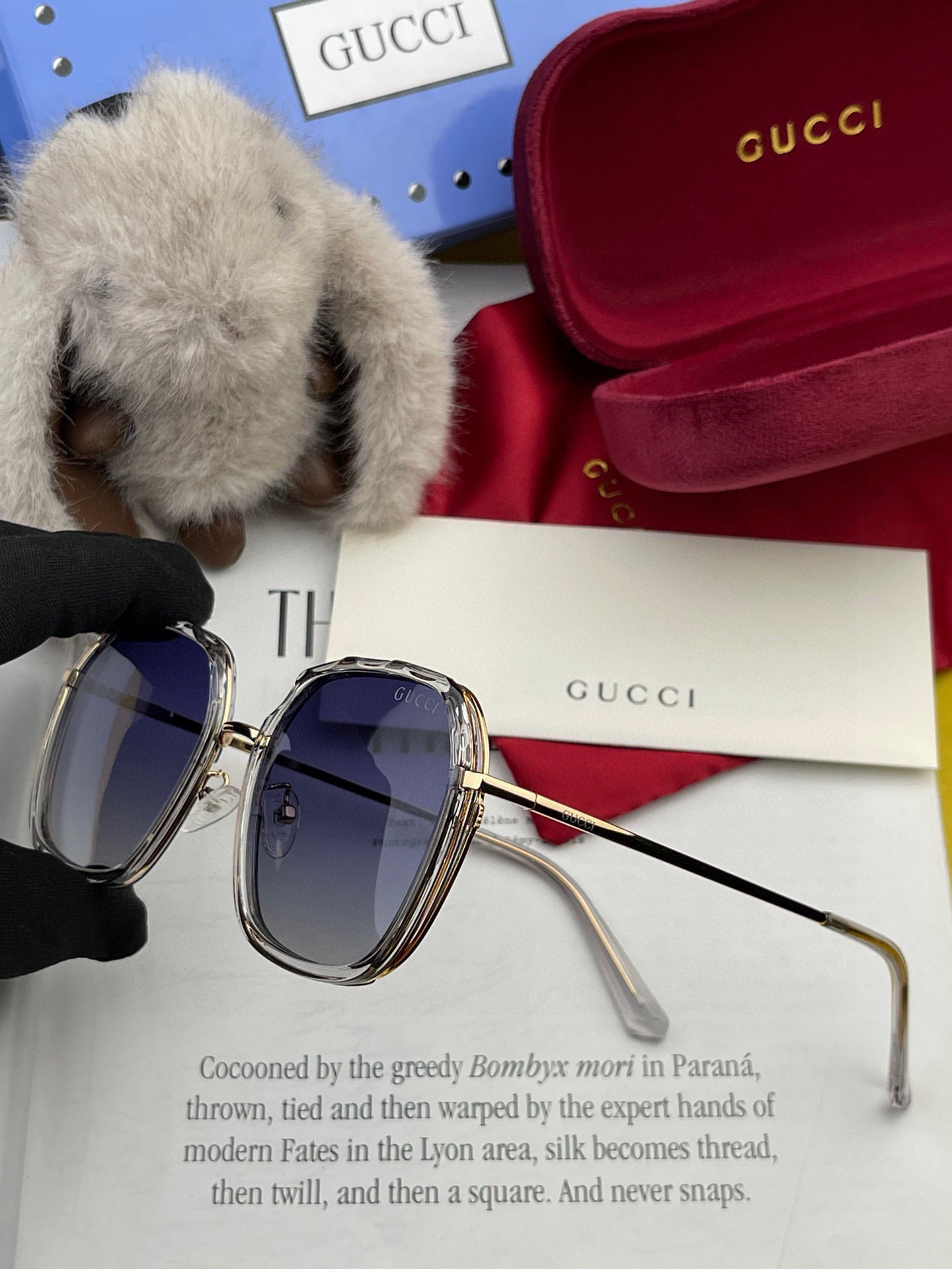  GUCCI 2025开春新款太阳镜 各路网红纷纷带起气场满分‼️ 俏皮甜美.上脸效果更佳.金属质感超