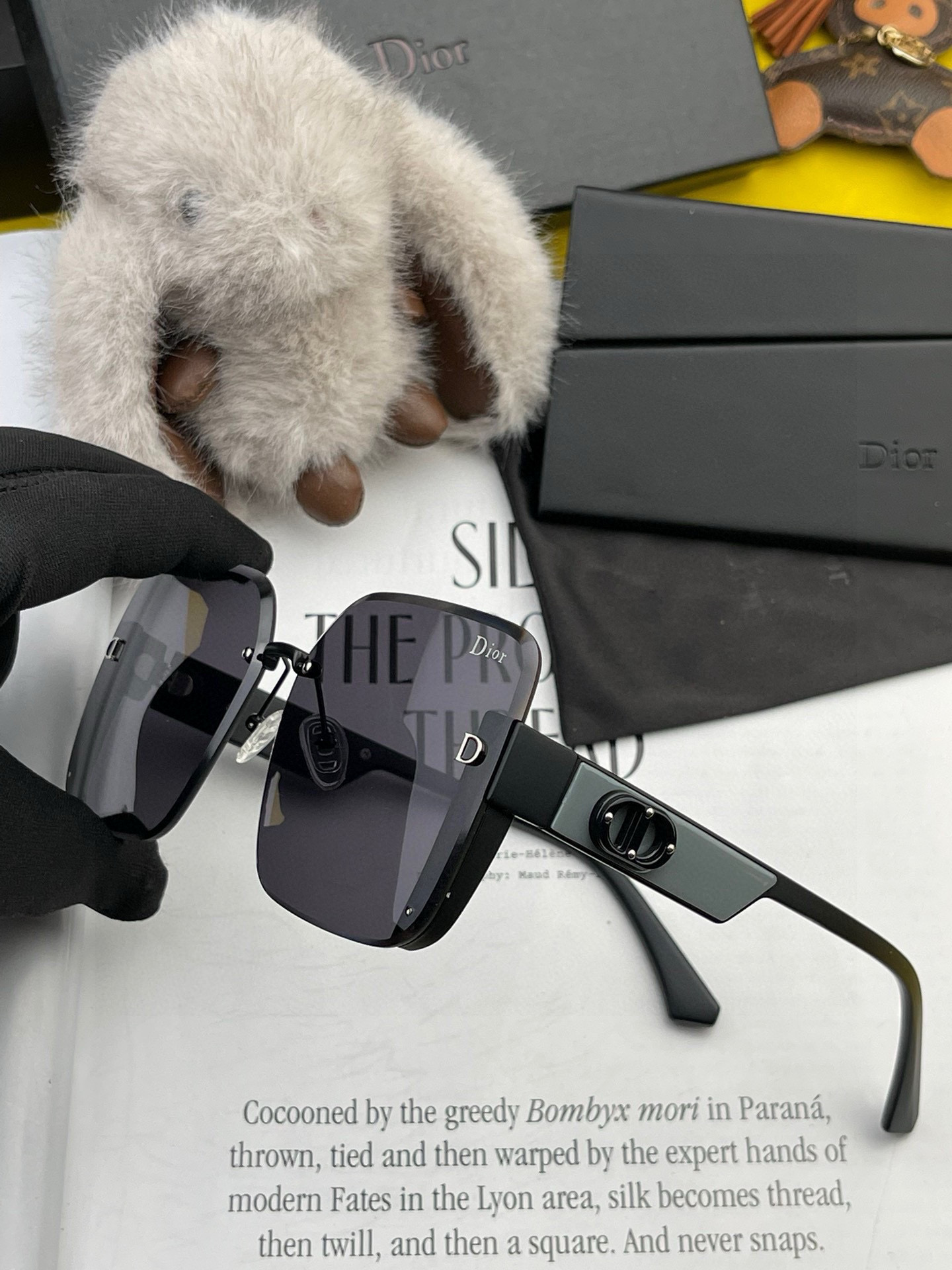 🔺 【DIOR-迪奥】2025开春新款 潮流爆款 时尚方框偏光太阳镜 高品质 佩戴舒适 网红潮款墨镜 女