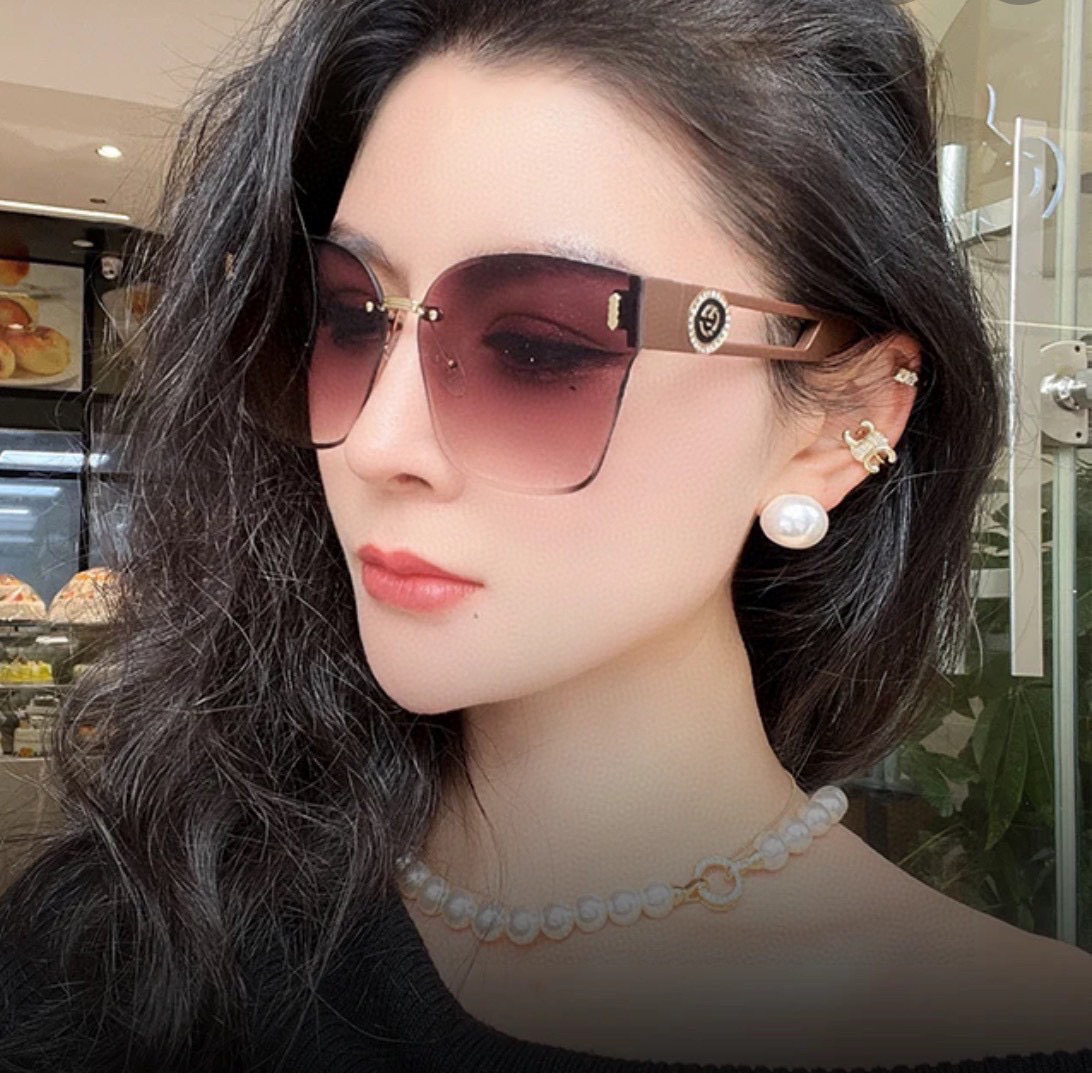  🔺 【GUCCI】2024开春新款 潮流爆款 时尚方框太阳镜 高品质 佩戴舒适 网红潮款墨镜 型号：G