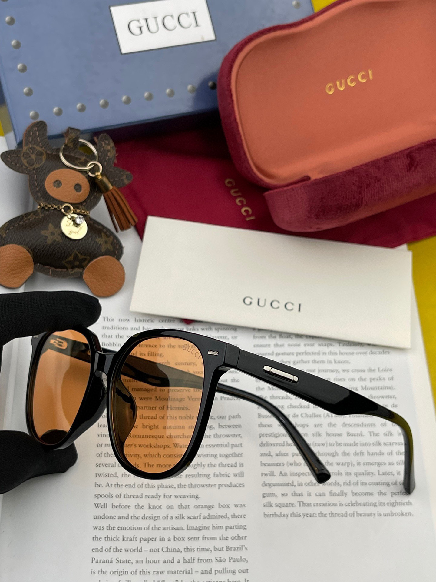   【TR偏光系列】Gucci   经典的圆框设计，情侣款不挑脸型，无论搭配大衣还是连衣裙都非常显气质偏