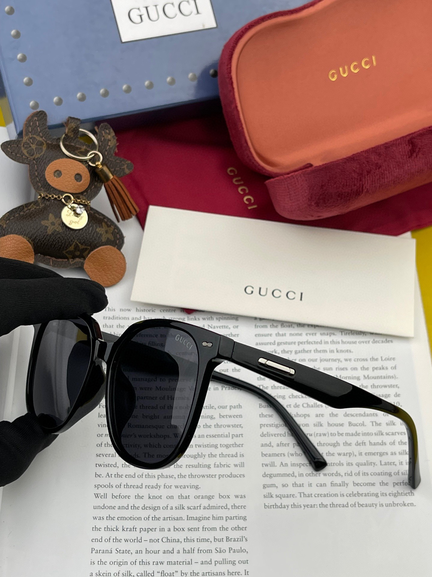   【TR偏光系列】Gucci   经典的圆框设计，情侣款不挑脸型，无论搭配大衣还是连衣裙都非常显气质偏