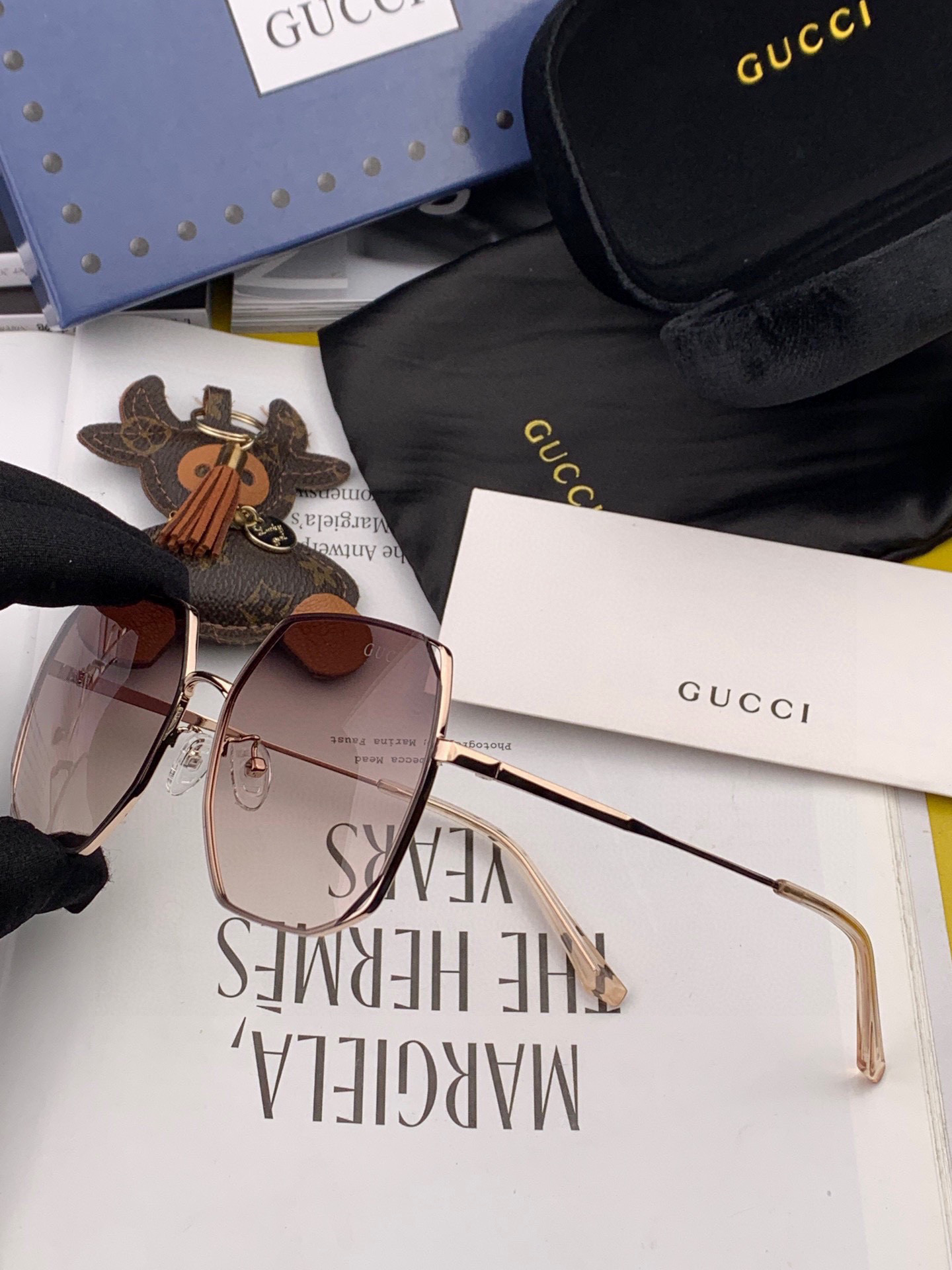   GUCCI-古驰意大利进口🇮🇹2024时尚潮流奢华装饰太阳眼镜 尼龙高清太阳镜明星海报款 超高复杂工