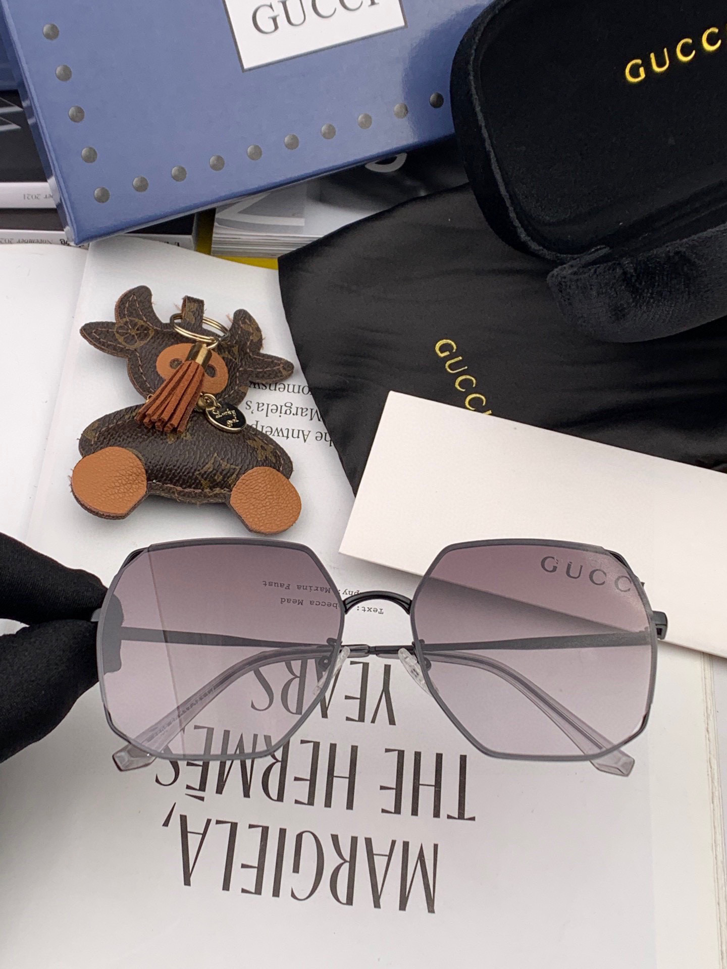   GUCCI-古驰意大利进口🇮🇹2024时尚潮流奢华装饰太阳眼镜 尼龙高清太阳镜明星海报款 超高复杂工