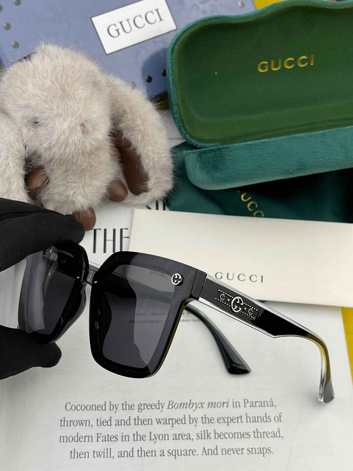   【TR偏光系列】Gucci   经典的大框设计，情侣款不挑脸型，无论搭配大衣还是连衣裙都非常显气质偏