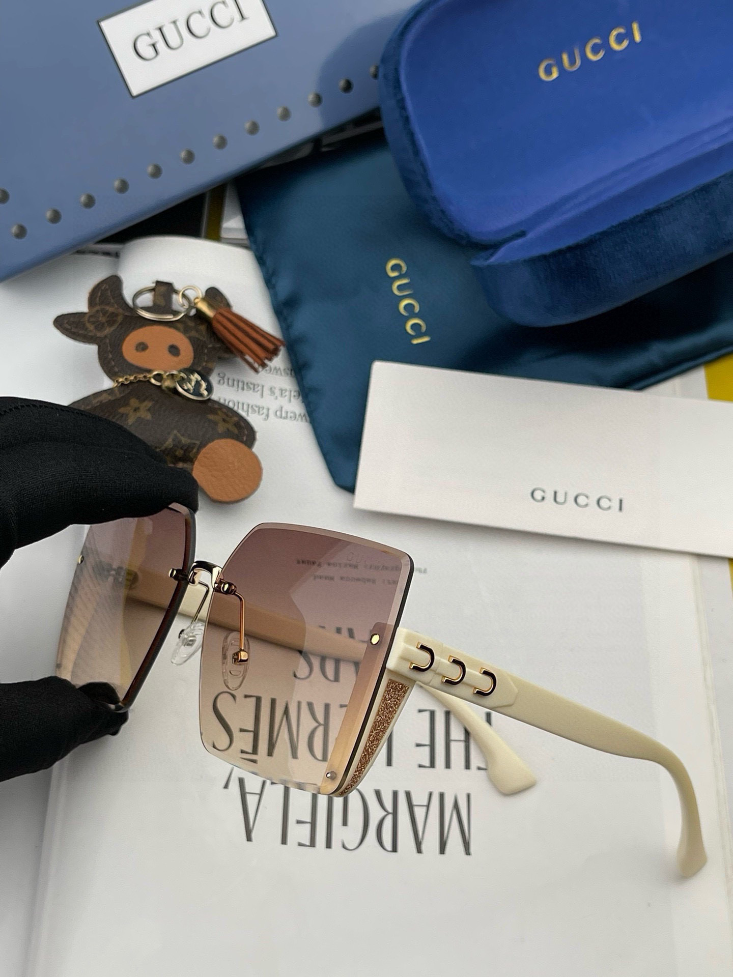 🔺 【GUCCI】2025开春新款 潮流爆款 时尚方框太阳镜 高品质 佩戴舒适 网红潮款墨镜 型号：G3