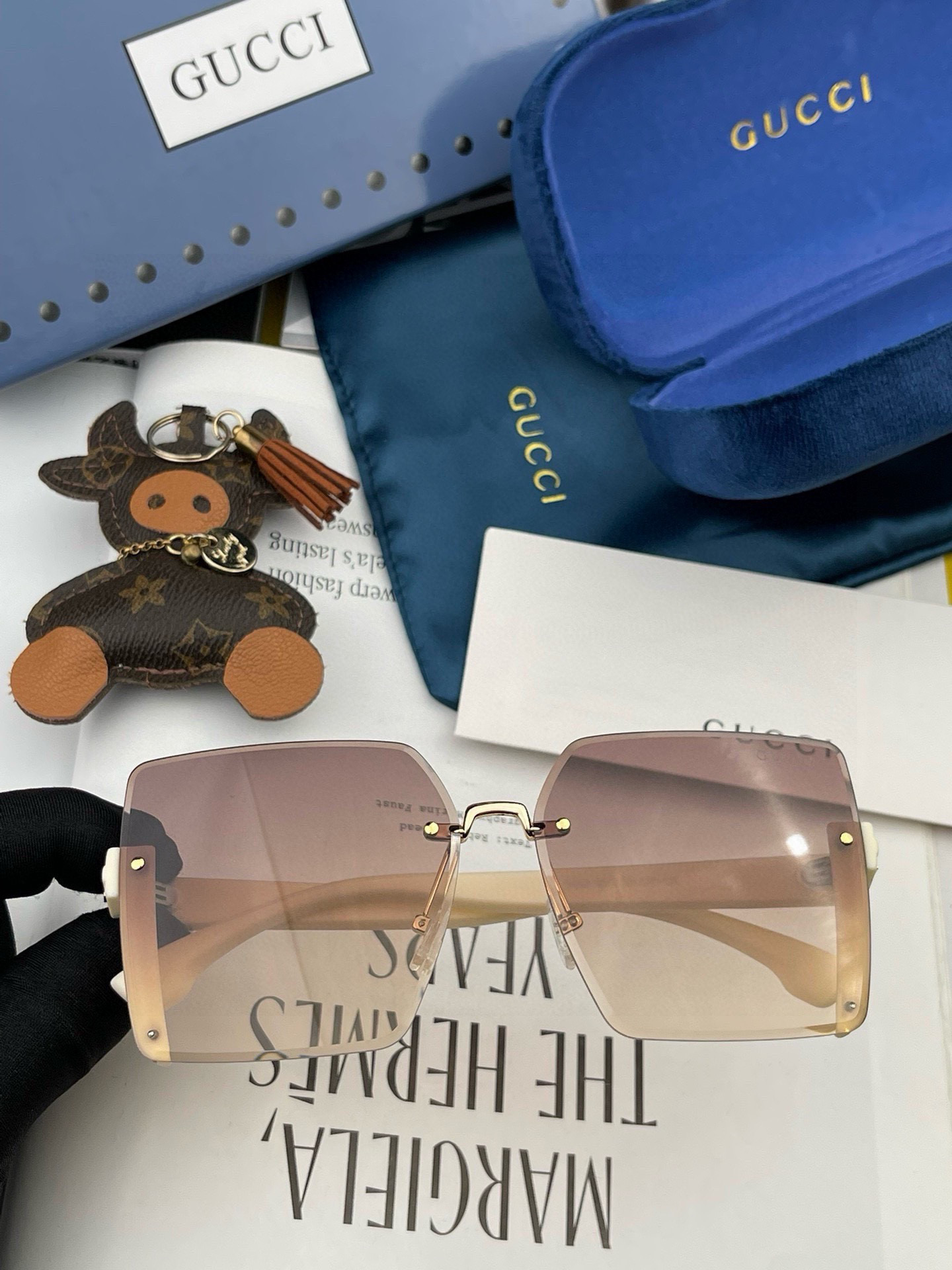 🔺 【GUCCI】2025开春新款 潮流爆款 时尚方框太阳镜 高品质 佩戴舒适 网红潮款墨镜 型号：G3