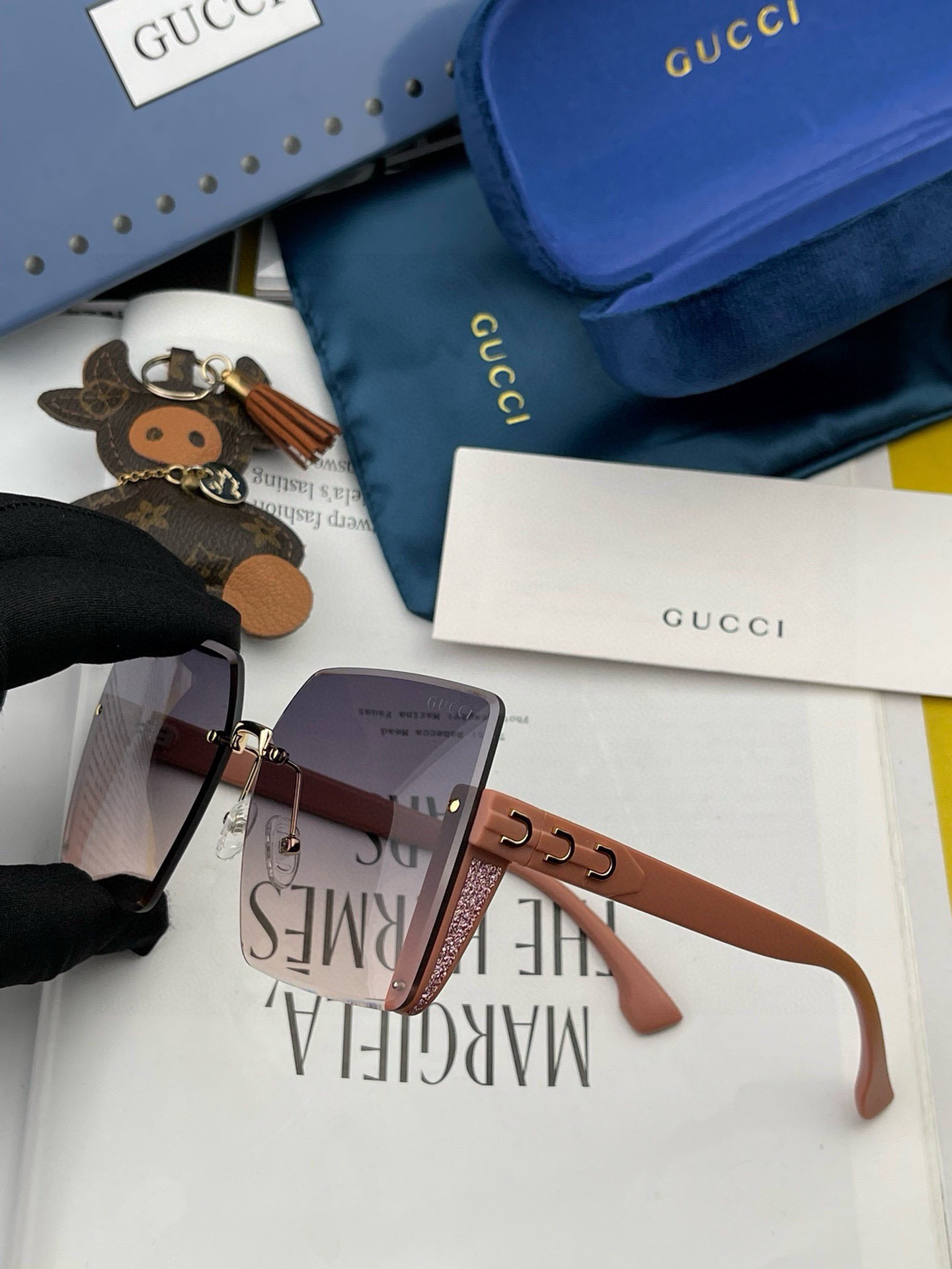 🔺 【GUCCI】2025开春新款 潮流爆款 时尚方框太阳镜 高品质 佩戴舒适 网红潮款墨镜 型号：G3