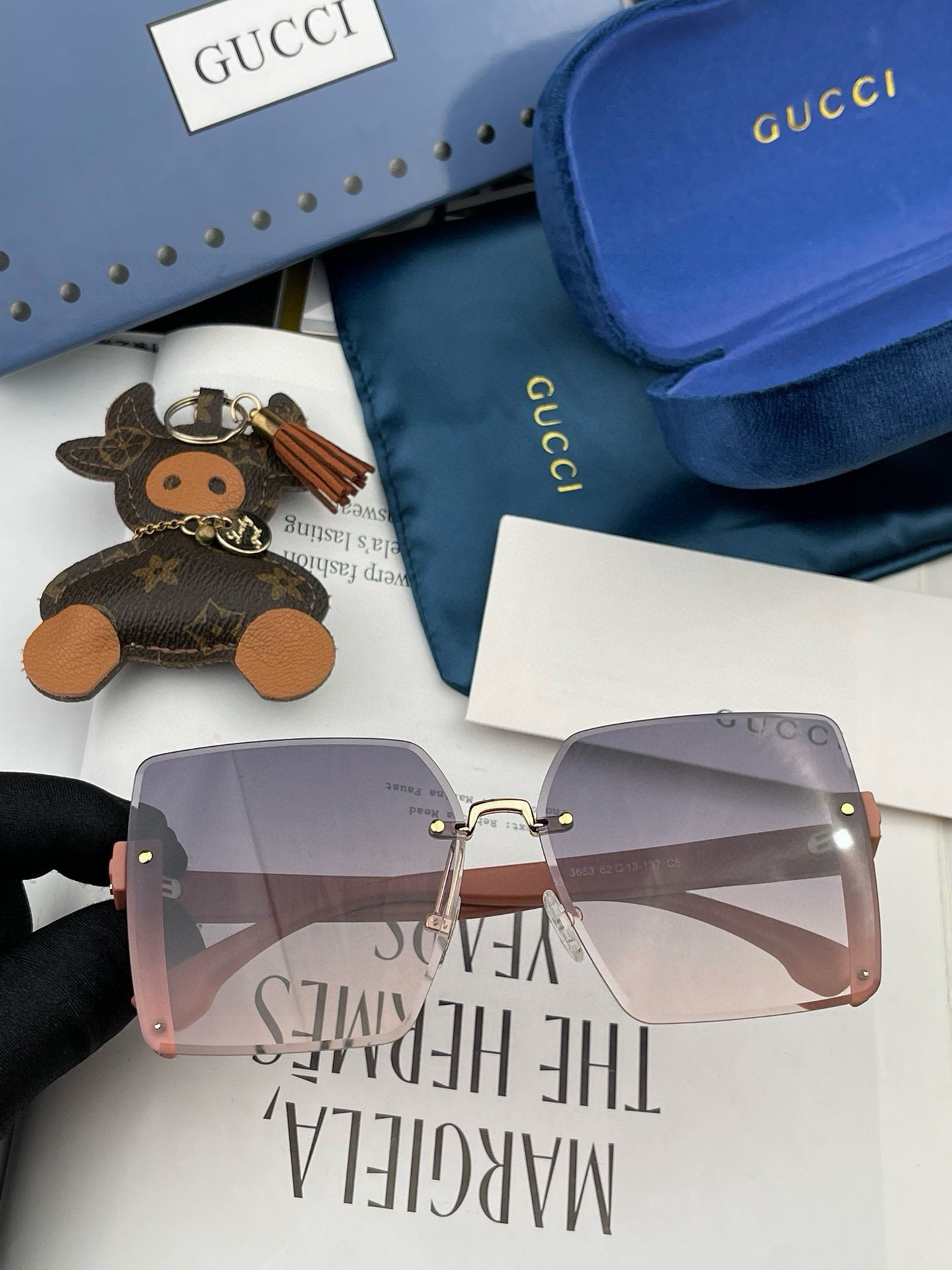 🔺 【GUCCI】2025开春新款 潮流爆款 时尚方框太阳镜 高品质 佩戴舒适 网红潮款墨镜 型号：G3