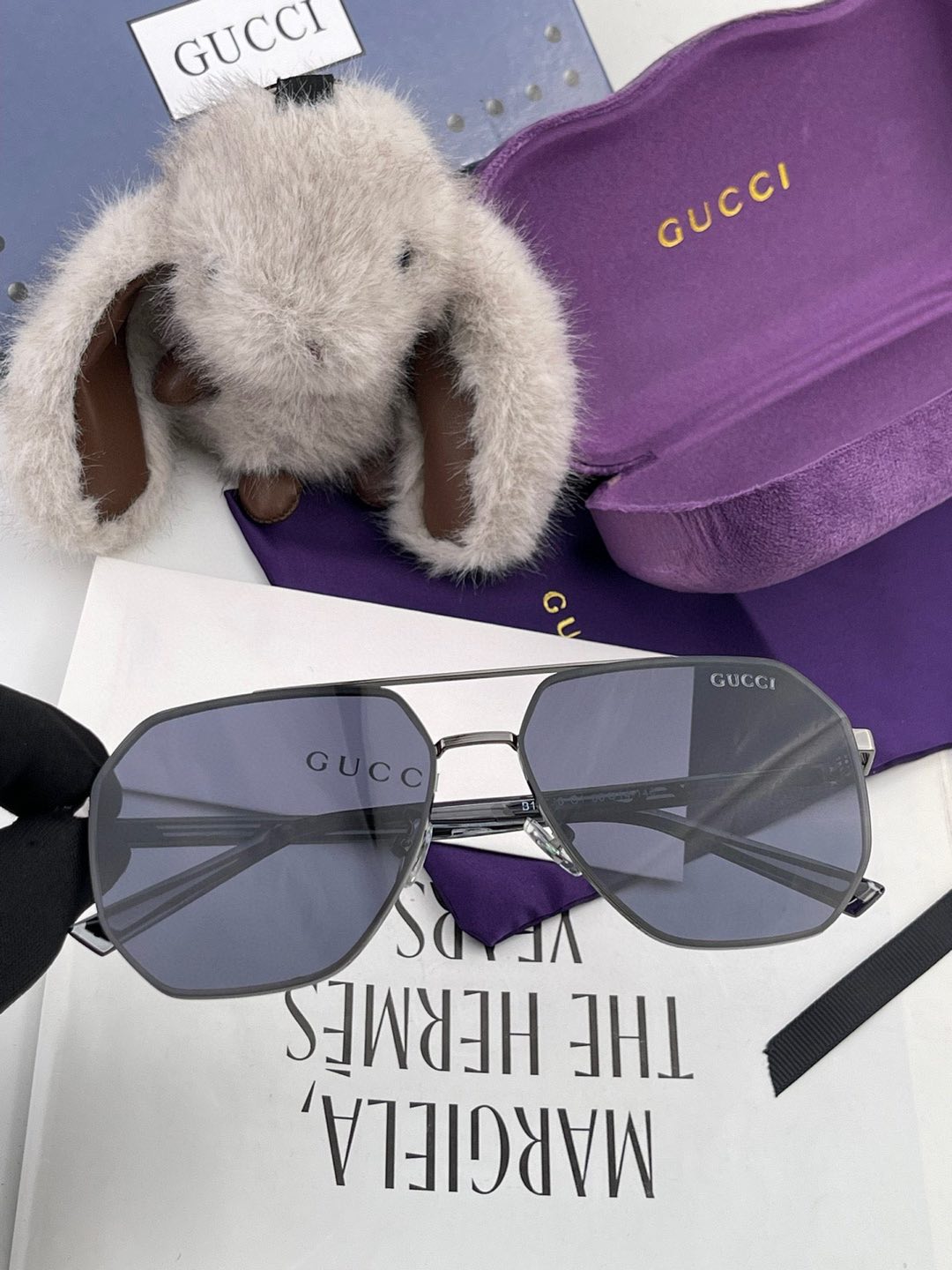         GUCCI 男款炫彩飞行员偏光太阳镜 ❤️材质：高清尼龙加厚卡槽高清偏光镜片 🌹无边框镜