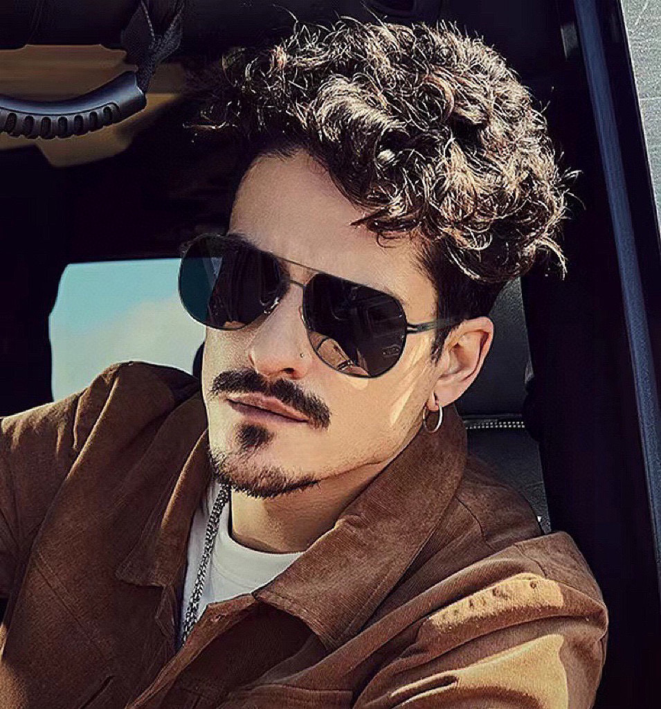 NO:241554,GUCCI 2025 new model of men and women couples sunglasses ip plating will never fade. Ultra-light and elastic whole glasses without screws. The important thing is that they cannot be damaged. High-definition nylon lenses, exquisite craftsmanship. Original materials. A casual and elegant sunglasses that are not picky when worn. Super big brand. It looks particularly good. Must-have in summer. Model G0705 glasses, sunglasses, glasses, gucci19860909GUCCI 2025新款男女情侣款太阳镜ip电镀永不褪色 超轻超有弹性整幅眼镜无螺丝重要的是压不坏 高清尼龙镜片、精湛的工艺 原版材料 休闲大气不挑人的一款太阳镜 戴出去超级大牌 特别好看 夏天必备 型号G0705眼镜墨镜太阳镜,眼镜,gucci,glasses