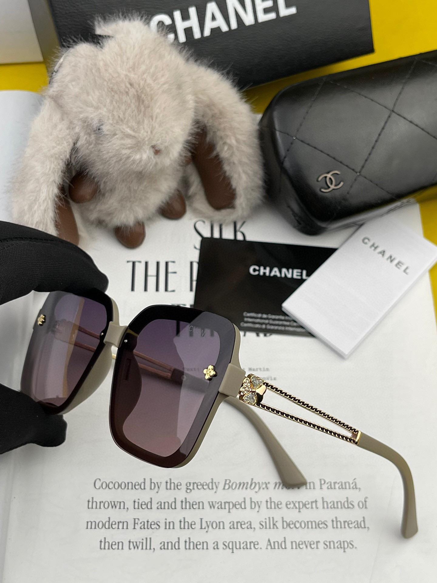 【CHANEL】香奈儿 2025新款山茶花潮流爆款 时尚圆框高清偏光太阳镜 佩戴舒适 网红潮款墨镜  ♥