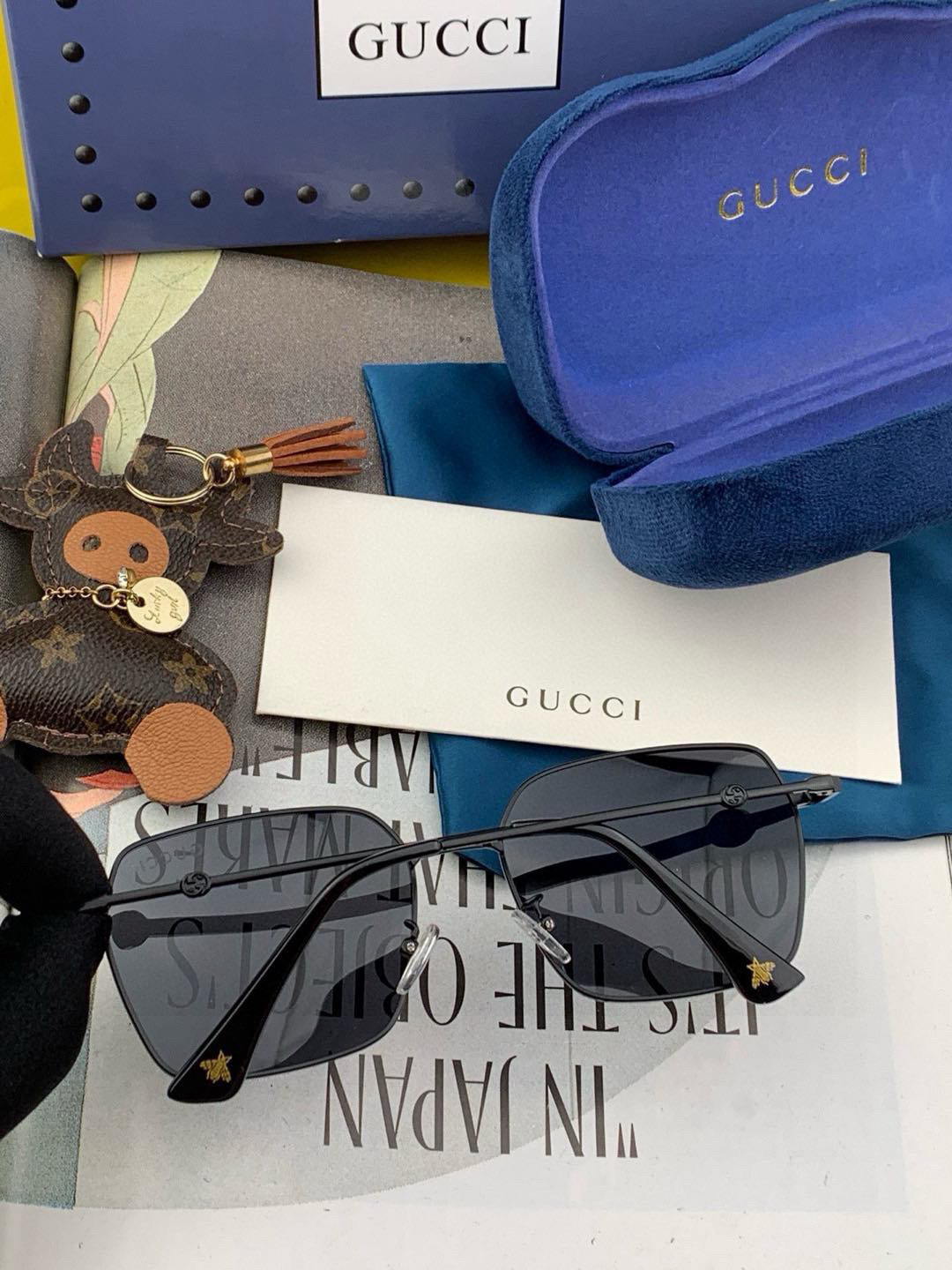   GUCCI-2025新款情侣款偏光太阳镜、完美品质，独特设计  适合各种脸型，‼️经典太阳镜 超个性