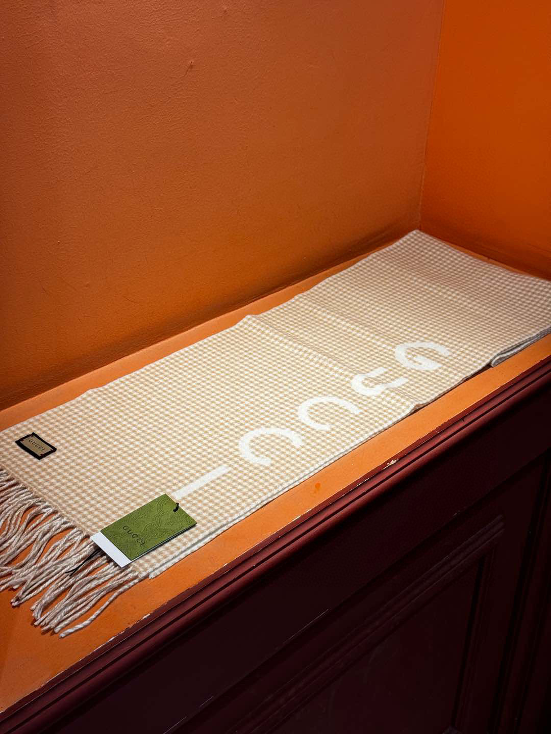 Wool Scarf Review: Soft, Fluffy, Warm, Handmade, Double-Sided Design, Retro Style - 图片 4