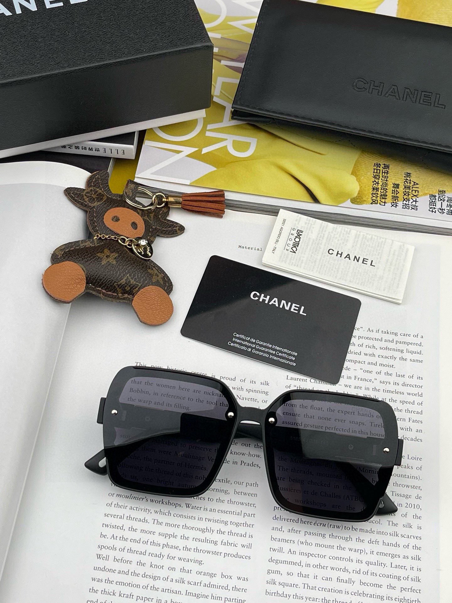 【CHANEL】香奈儿 2025新款潮流爆款 时尚方框太阳镜 佩戴舒适 网红潮款墨镜  女士高清加厚偏光