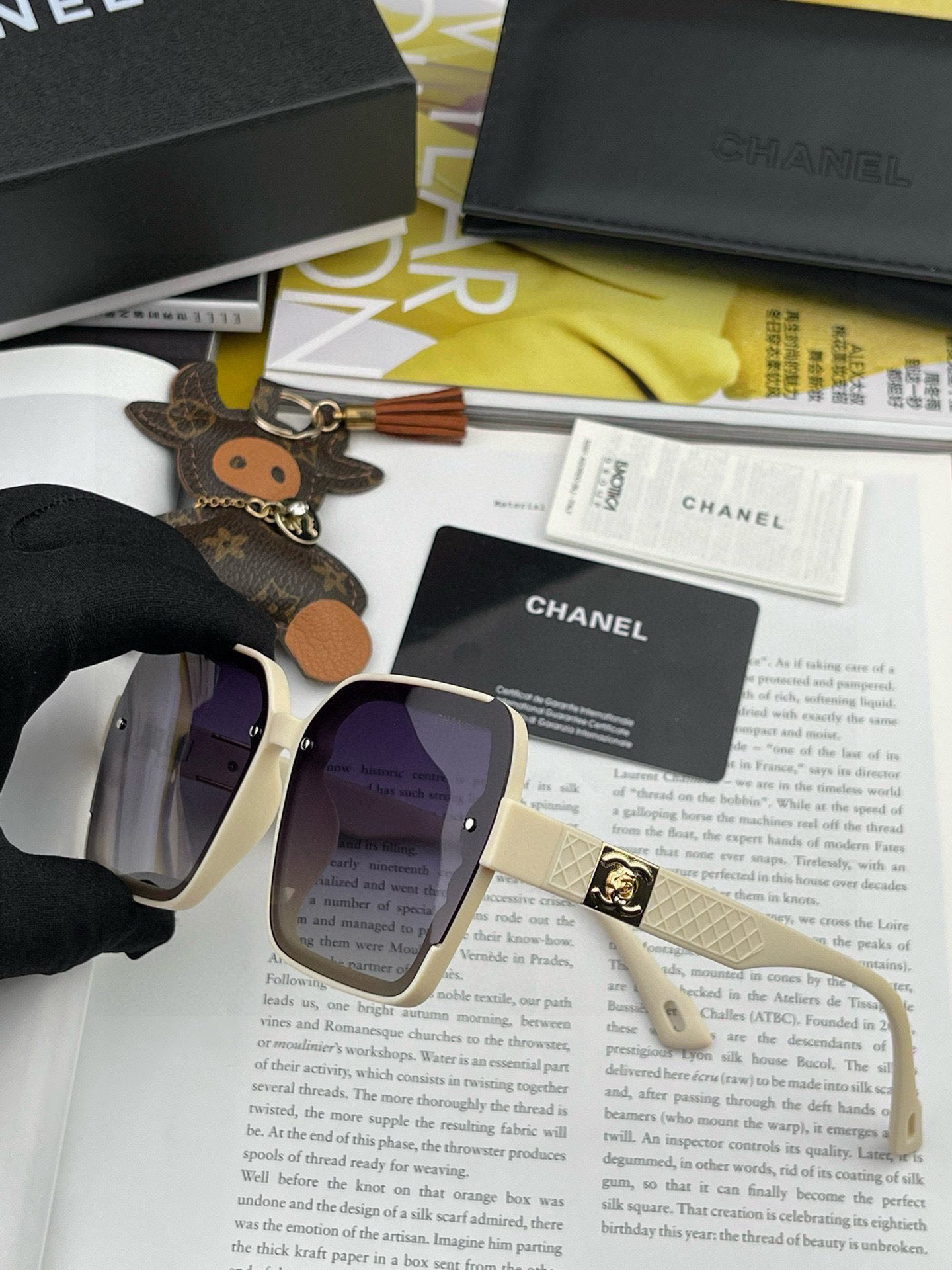 【CHANEL】香奈儿 2025新款潮流爆款 时尚方框太阳镜 佩戴舒适 网红潮款墨镜  女士高清加厚偏光