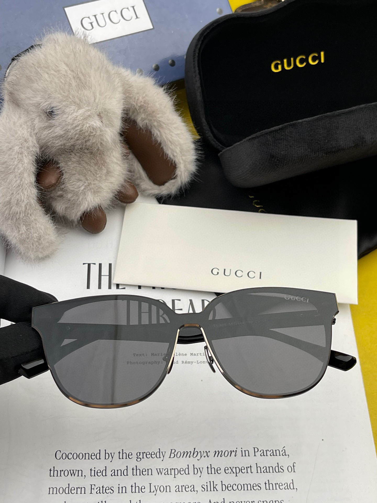  连体镜GUCCI2025开春新款一体镜 大框太阳镜男女同款 😎 
爆款大框尼龙太阳镜 超逼格超酷 
镜