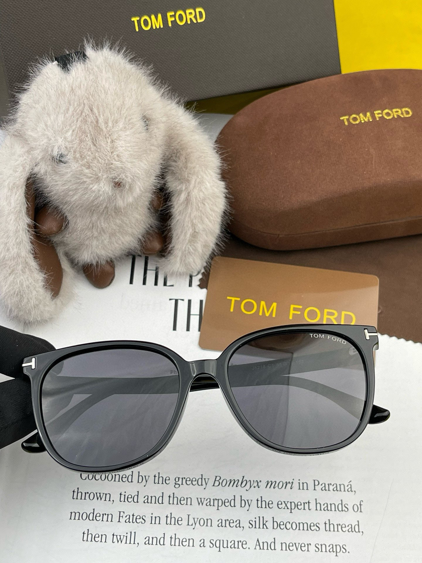  【TOMFORD】汤姆福特 爆款来袭！经典火爆作品 重磅出击 ！超经典偏光眼镜，时刻展现时尚大牌风范！