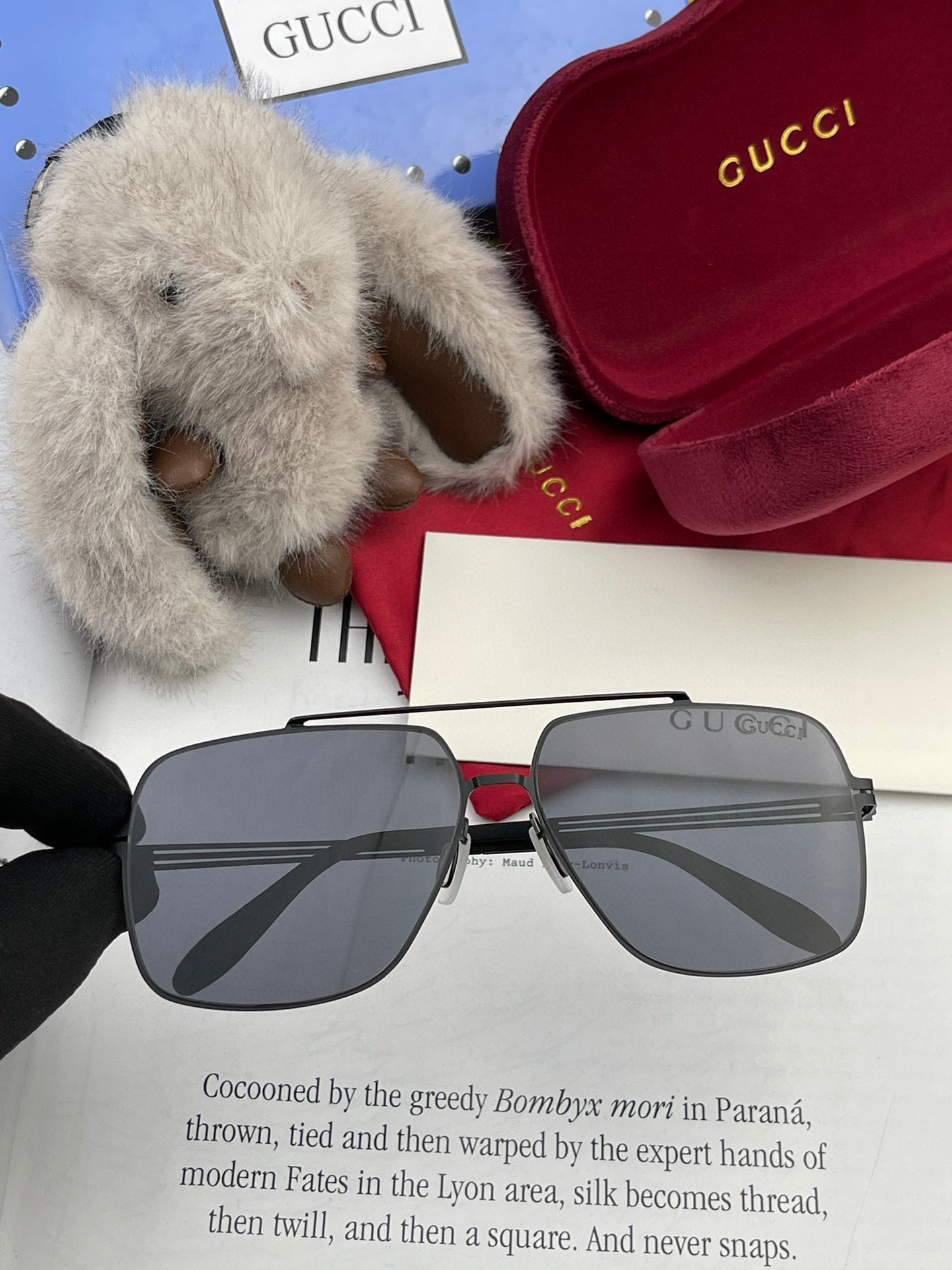  ♦️ GUCCI 2025新款男女情侣款太阳镜多边形墨镜iP电镀永不褪色 超轻超有弹性整幅眼镜无螺丝重