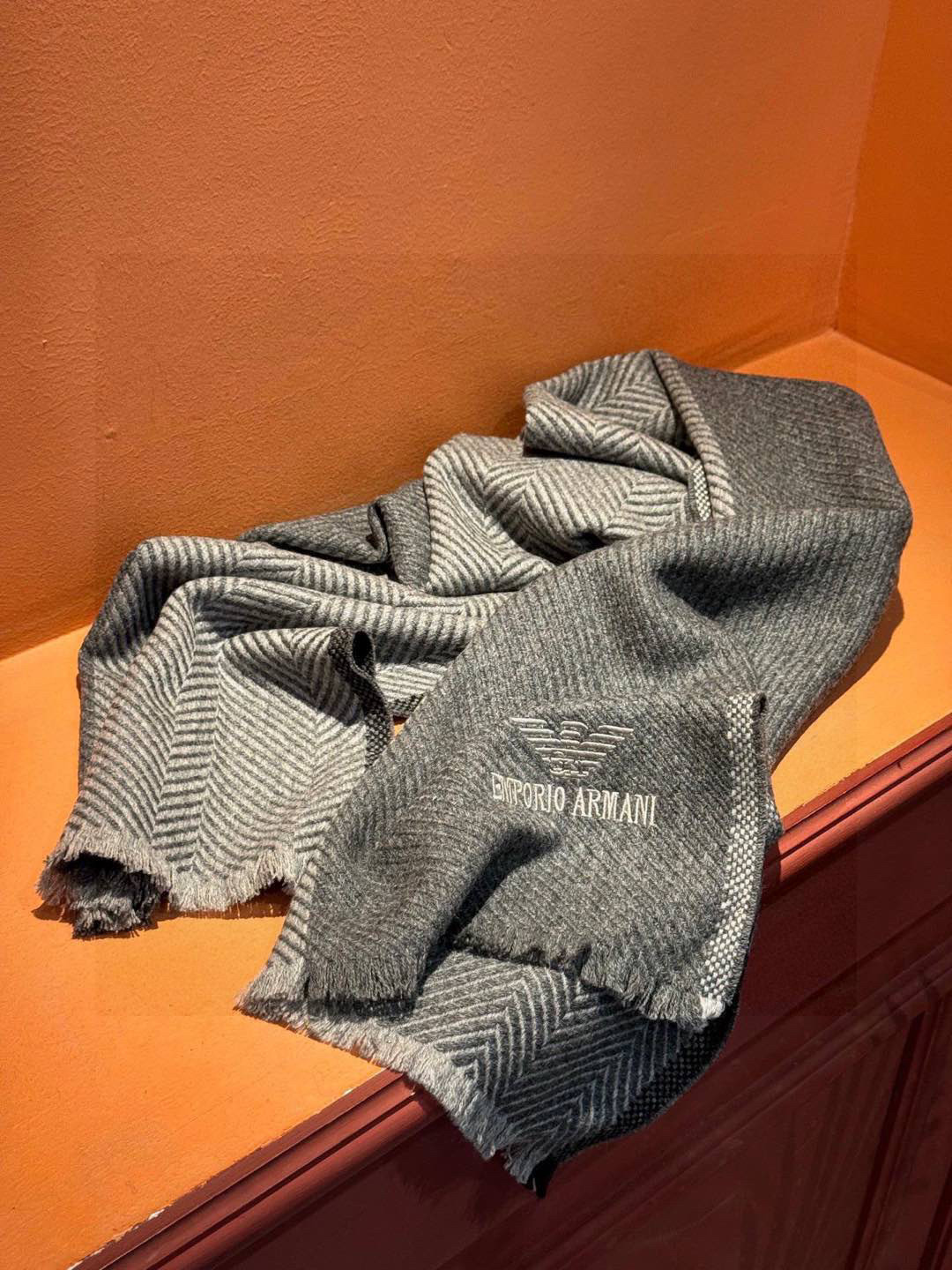 Emporio Armani: Autumn/Winter Men’s Collection – Close Fit, Powerful, Classic Colors. - 图片 9