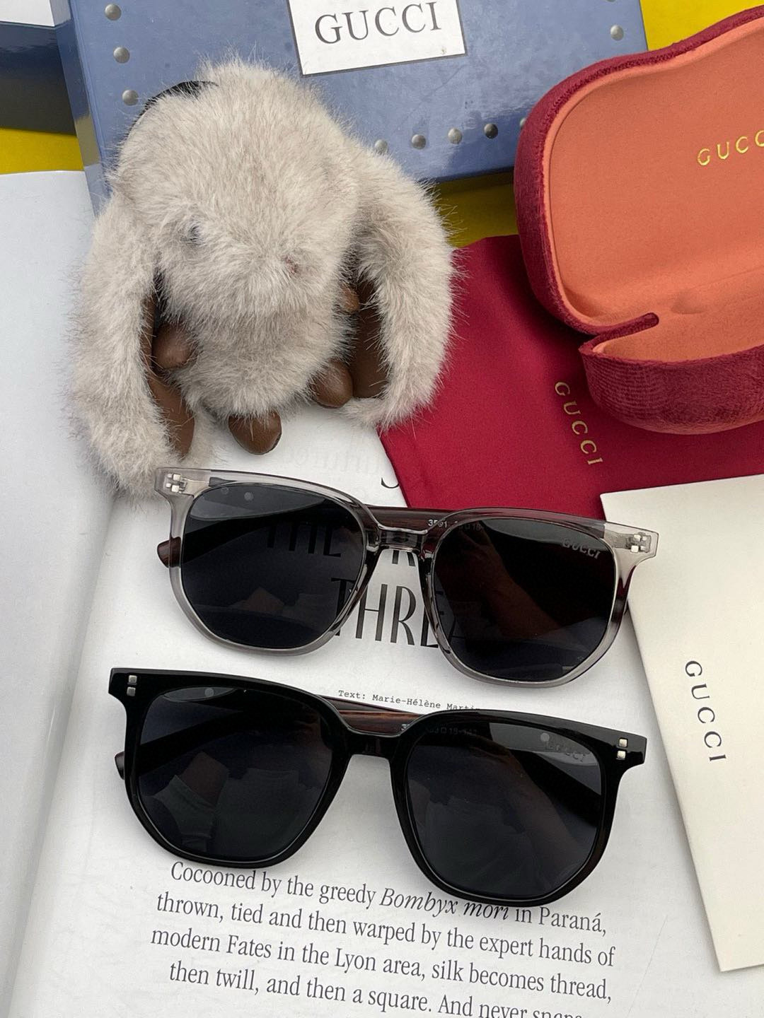   超好看 潮酷【GUCCI】古驰 新款款太阳镜以独特魅力和前卫风格诠释春夏最新眼镜，以方框设计，中梁连