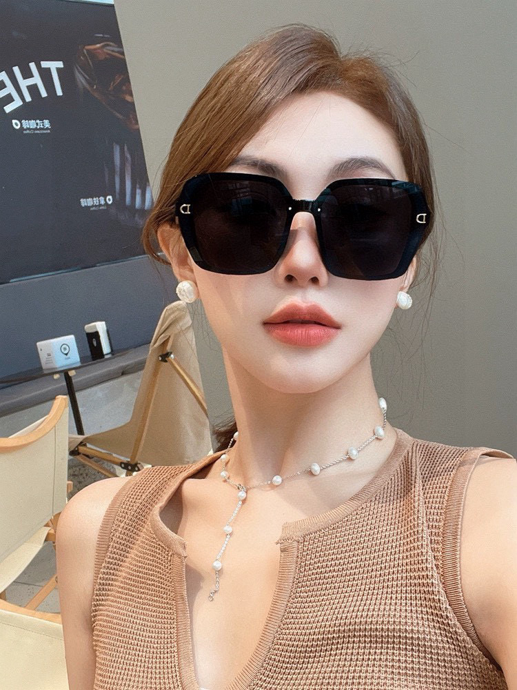  【DIOR】迪奥偏光太阳镜 时尚造型 开车驾驶镜时尚墨镜🌸世界顶级奢华品牌，品质保证！😍😍经典款, 明