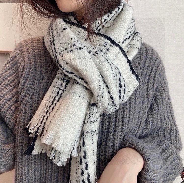  ‼️新😘😘香奈儿（CHANEL）年度最美‼️ 【双C编织格纹披肩】独家渠道原单货‼️年度最新力作 顶极