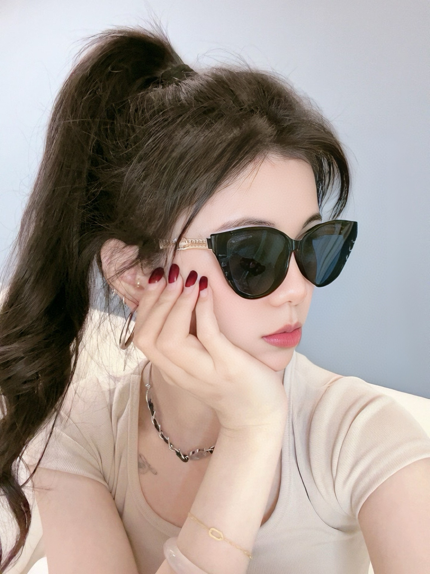 NO:249776,Chanel large frame sunglasses sunglasses classic square frame design, not picky about face shape, it looks very elegant whether it is matched with a coat or a dress, sunglasses prevent ultraviolet rays Model CH1986 glasses sunglasses, glasses, chanel, skirts19860909Chanel大框太阳镜墨镜 经典的方框设计,不挑脸型,无论搭配大衣还是连衣裙都非常显气质太阳镜预防紫外线 型号CH1986眼镜墨镜太阳镜,眼镜,chanel,skirts,glasses