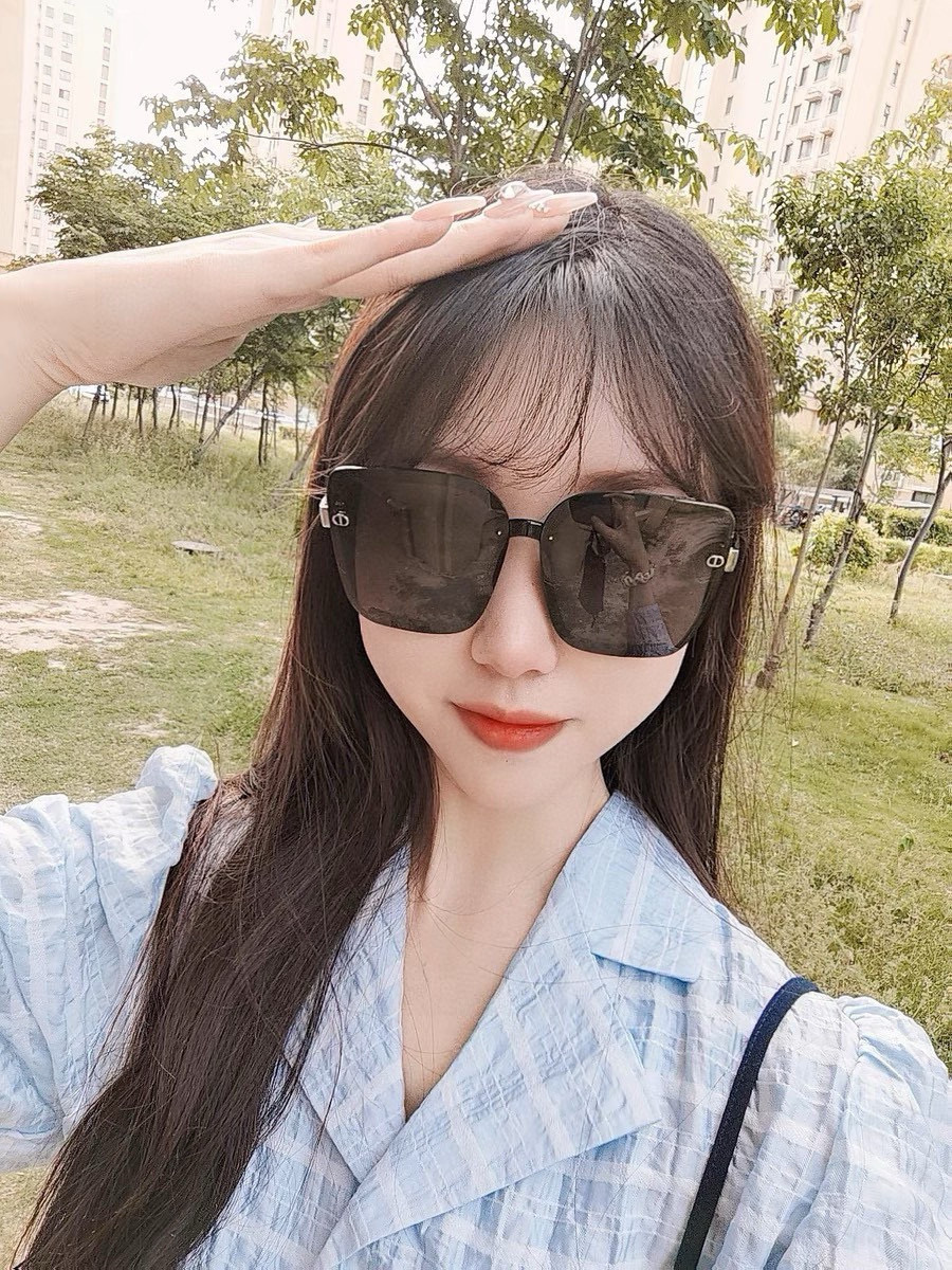 NO:249833,【DIOR-Dio】2025 new spring model trendy fashion square polarized sunglasses high quality comfortable to wear Internet celebrity trendy sunglasses Model D1781 glasses sunglasses sunglasses, glasses, dior, dior19860909【DIOR-迪奥】2025开春新款 潮流爆款 时尚方框偏光太阳镜 高品质 佩戴舒适 网红潮款墨镜 型号D1781眼镜墨镜太阳镜,眼镜,dior,dior,glasses