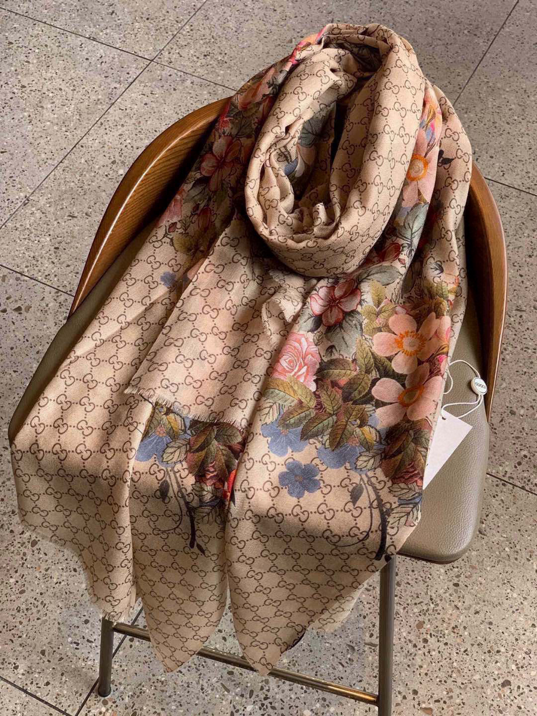  💟秀外慧中，美到过分❗️上身效果疯狂的喜欢❗️Gucci New~300支高端戒指绒！真心美爆了的设计