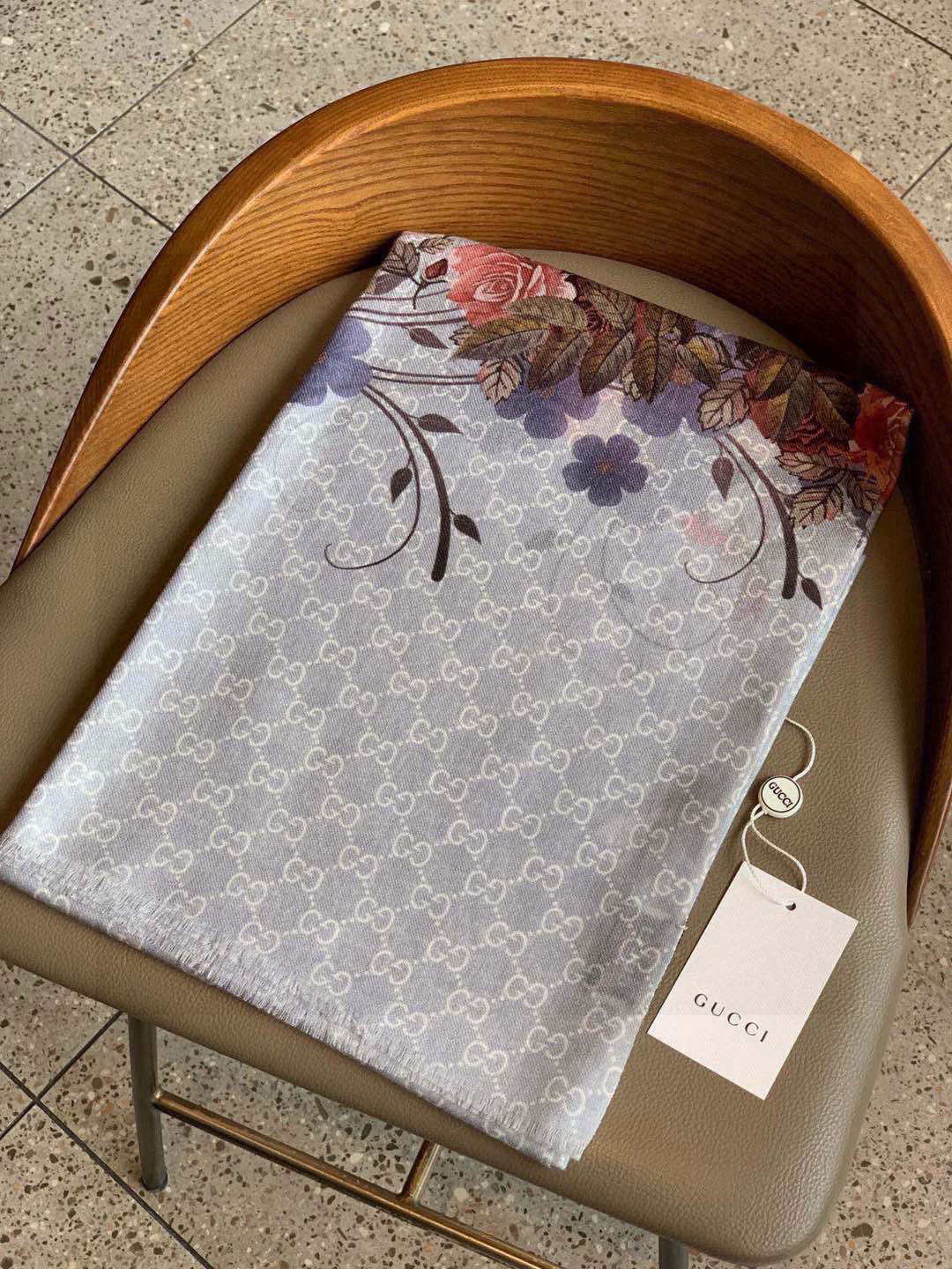  💟秀外慧中，美到过分❗️上身效果疯狂的喜欢❗️Gucci New~300支高端戒指绒！真心美爆了的设计
