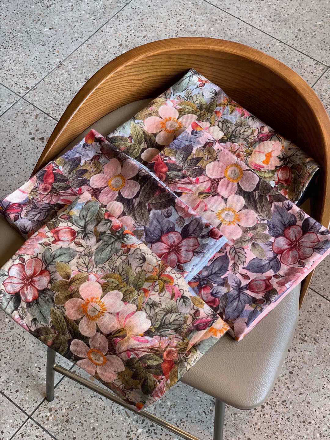  💟秀外慧中，美到过分❗️上身效果疯狂的喜欢❗️Gucci New~300支高端戒指绒！真心美爆了的设计