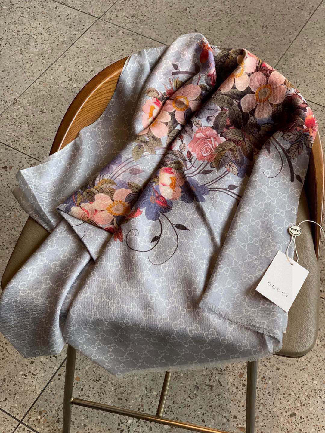  💟秀外慧中，美到过分❗️上身效果疯狂的喜欢❗️Gucci New~300支高端戒指绒！真心美爆了的设计
