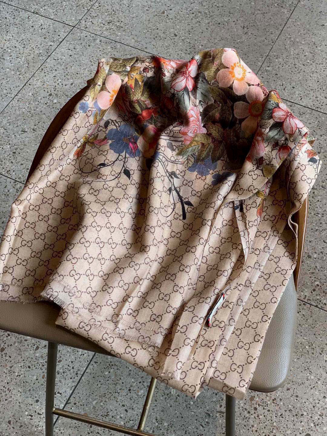  💟秀外慧中，美到过分❗️上身效果疯狂的喜欢❗️Gucci New~300支高端戒指绒！真心美爆了的设计