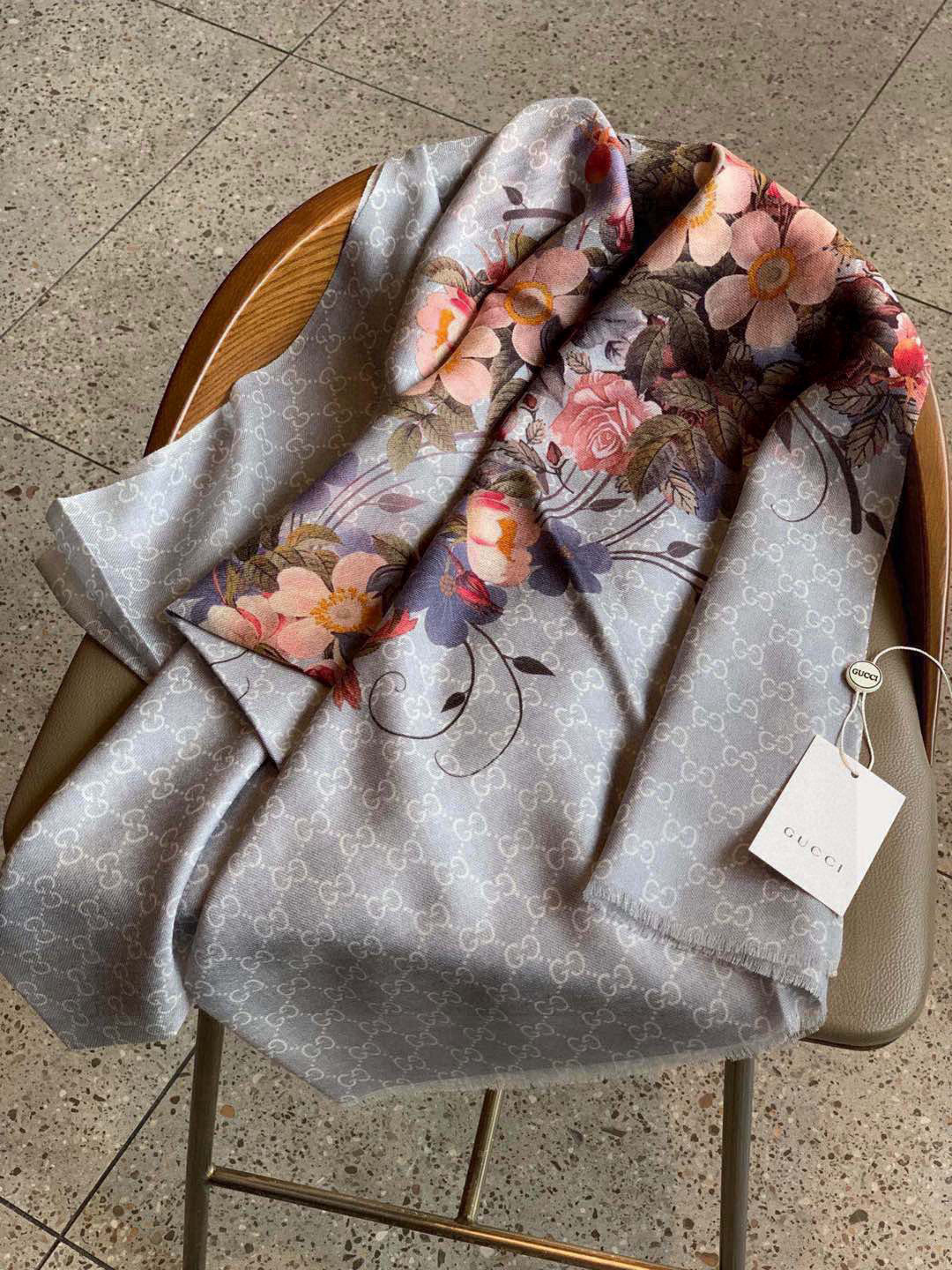  💟秀外慧中，美到过分❗️上身效果疯狂的喜欢❗️Gucci New~300支高端戒指绒！真心美爆了的设计